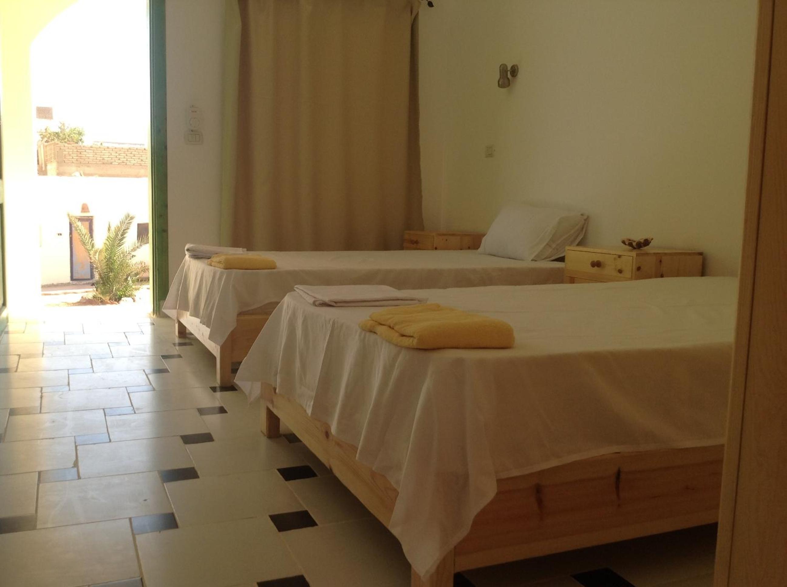 Deluxe Double or Twin Room photo 3