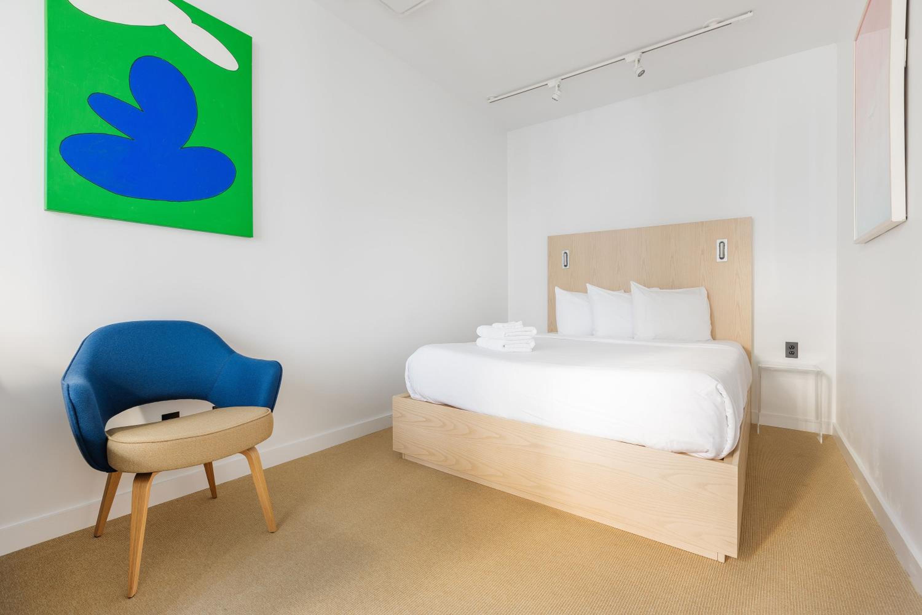 One Bedroom Sky Plus