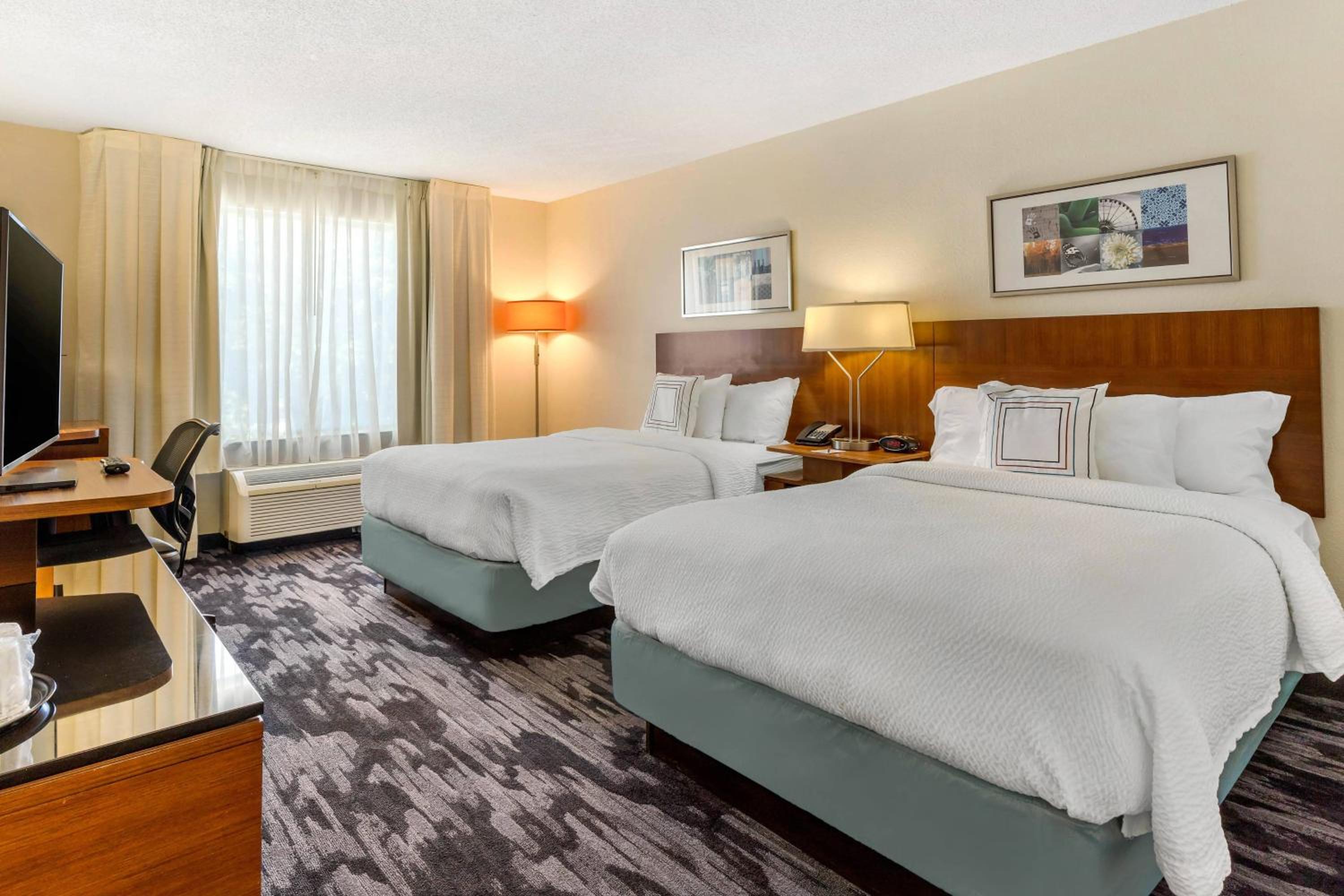 Double Room with Two Double Beds - Photo 1