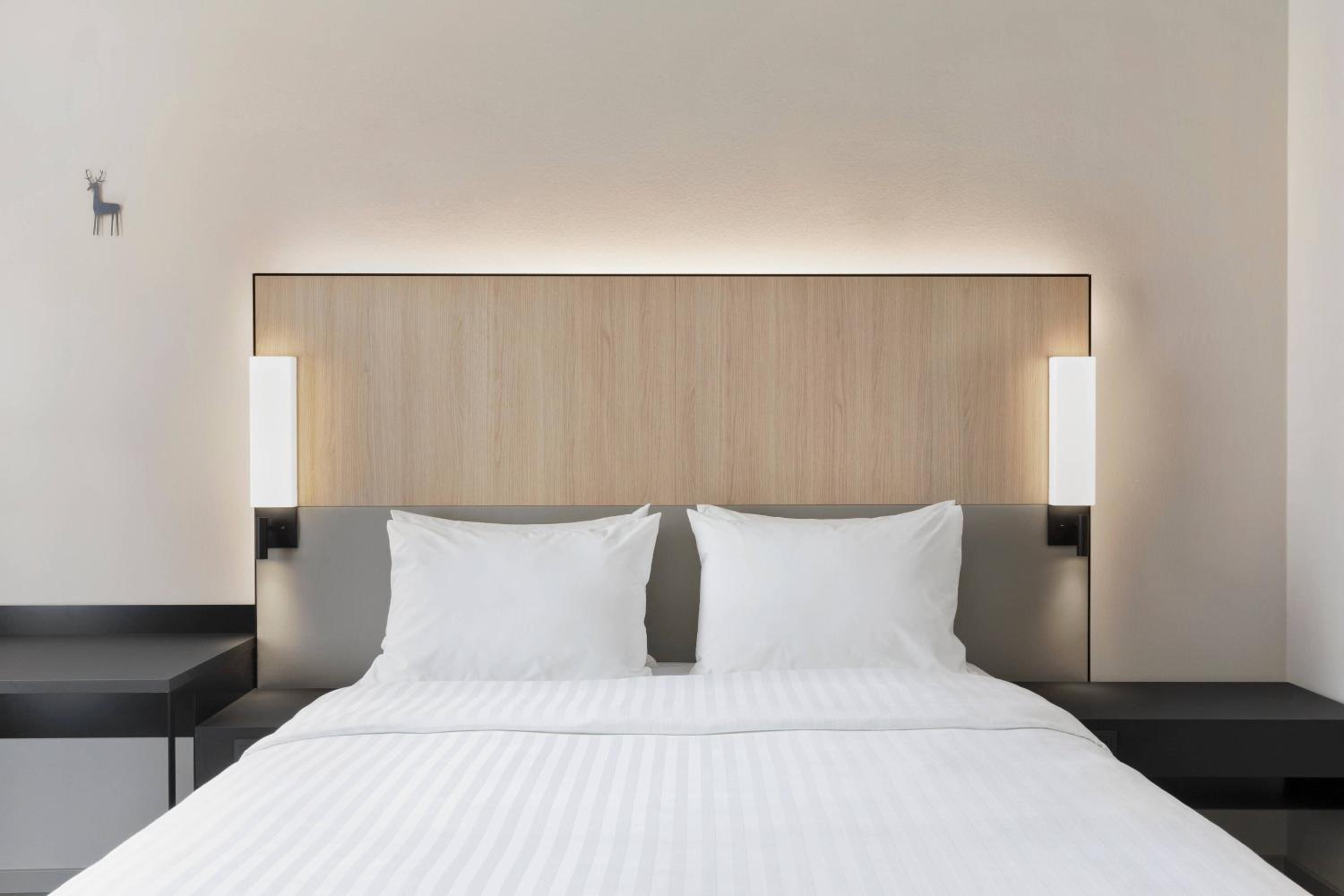 Queen Room - Photo 2