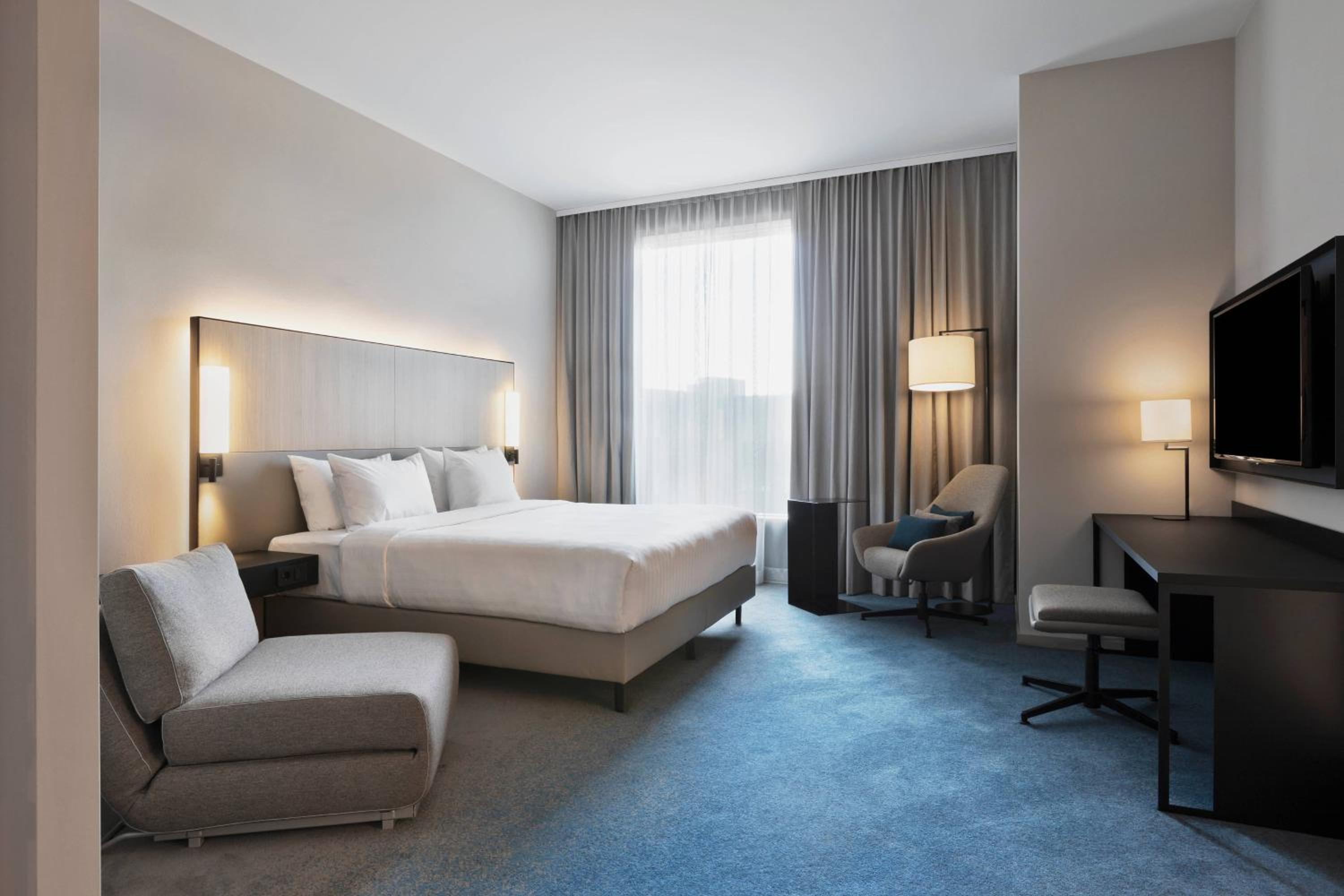 Superior King Room - Photo 1