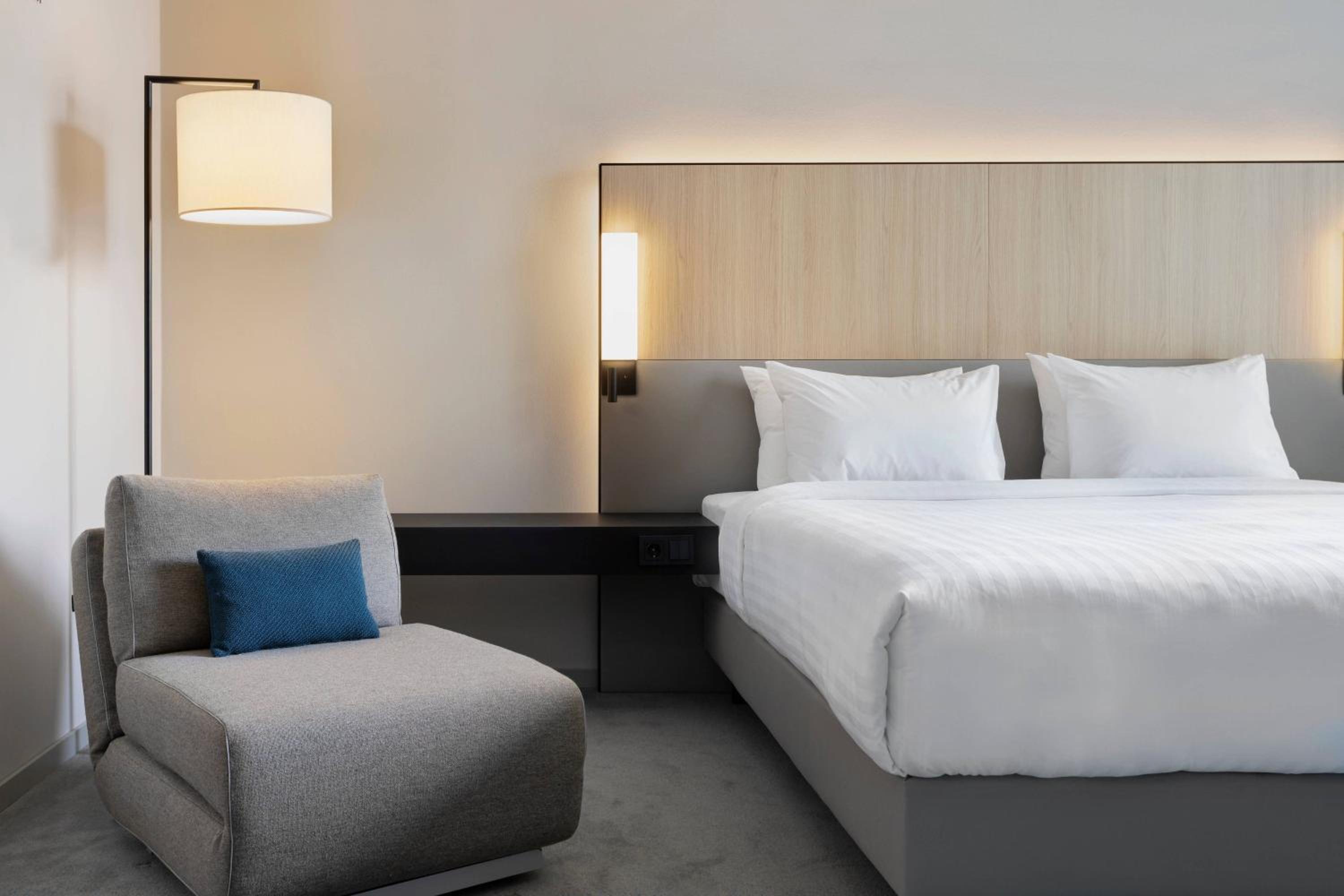 Superior King Room - Photo 2
