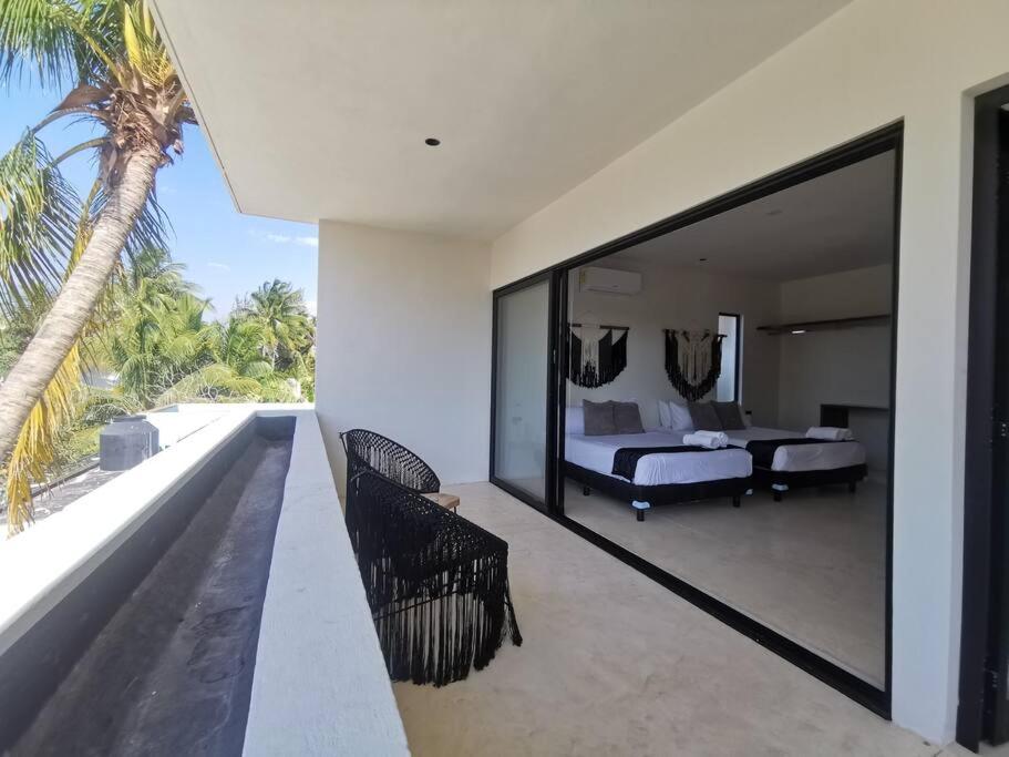 Apartment with Pool View  photo 3