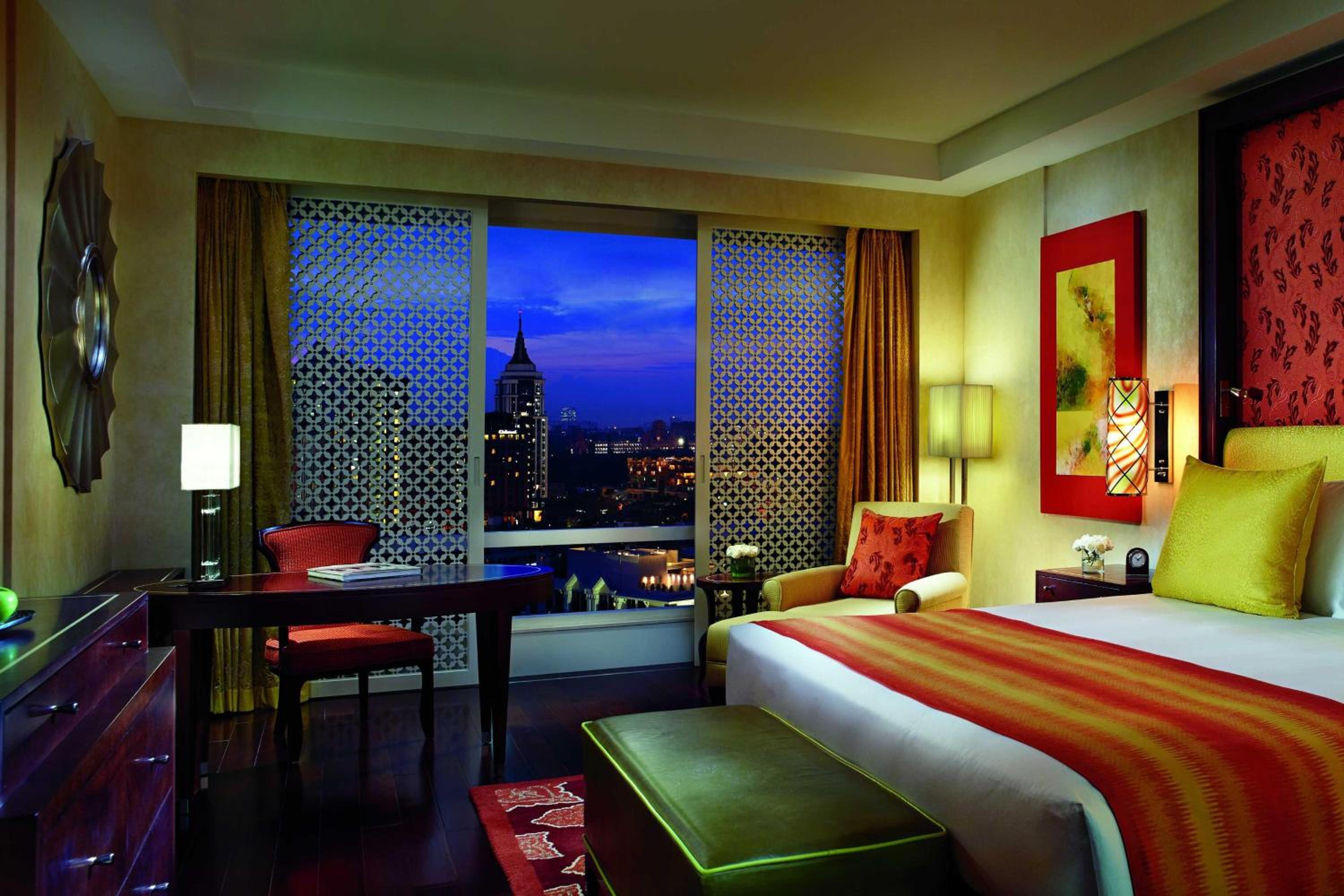 Club Deluxe Room with Lounge Access