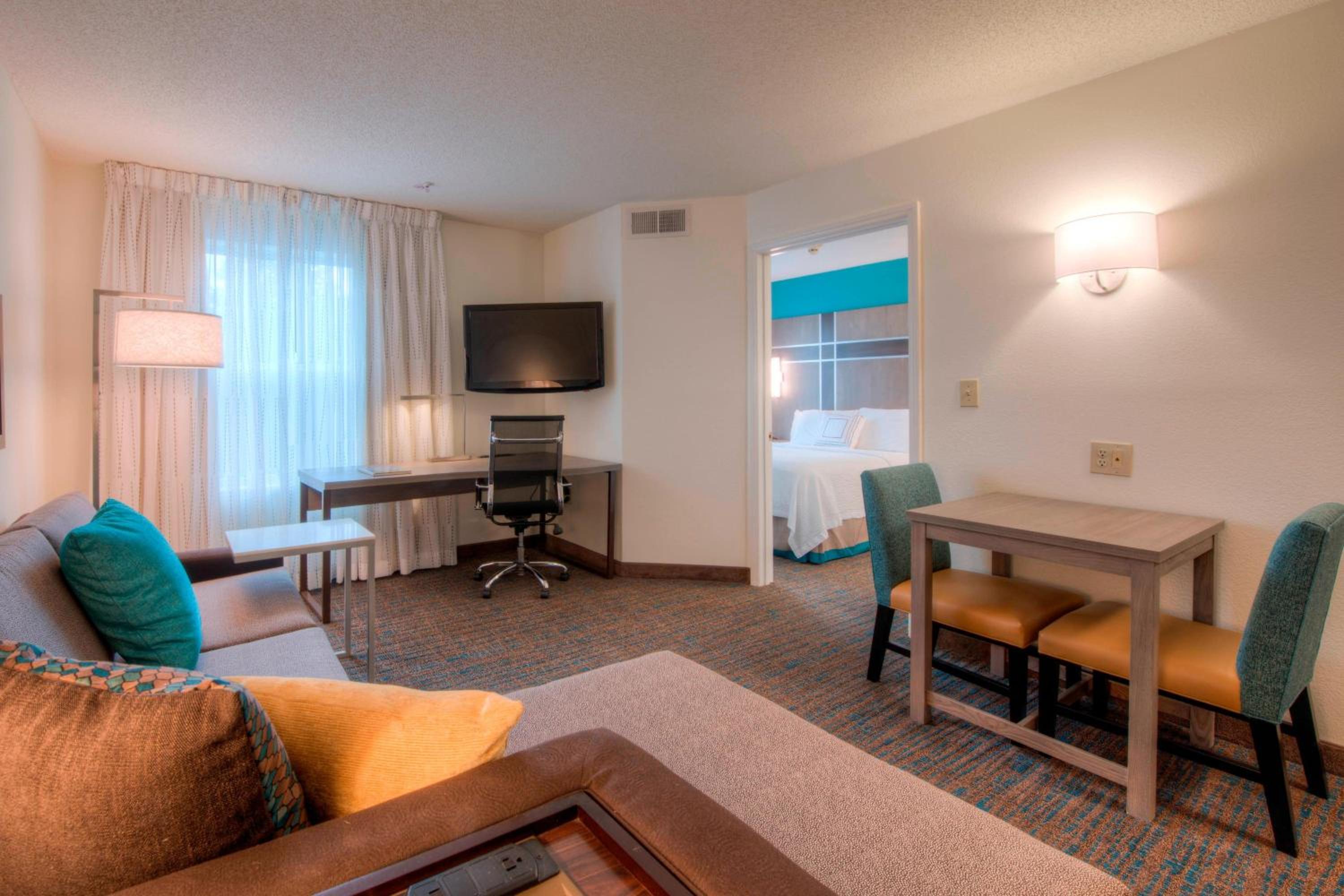 One-Bedroom Queen Suite - Photo 1