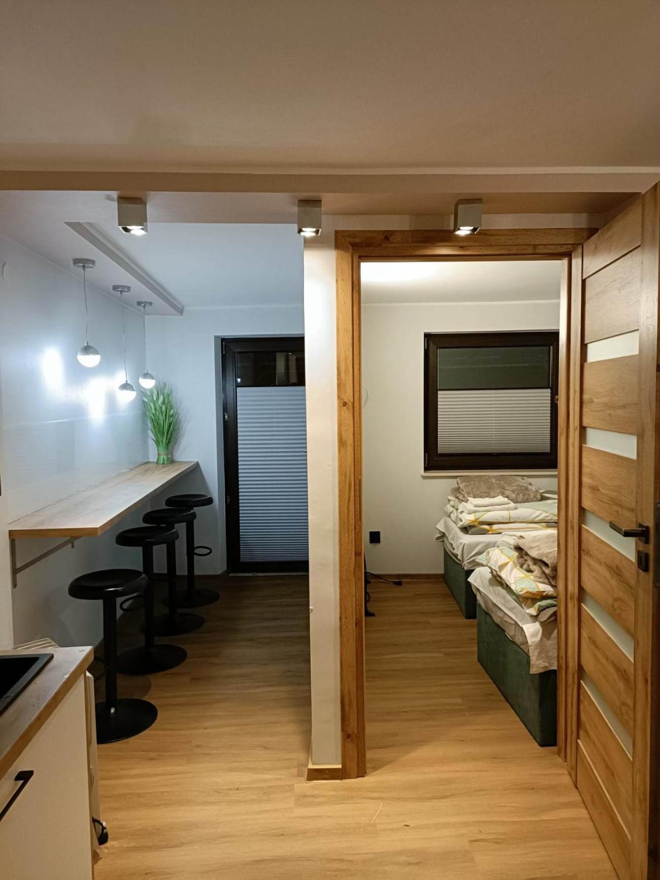 Apartment with Terrace - Photo 4