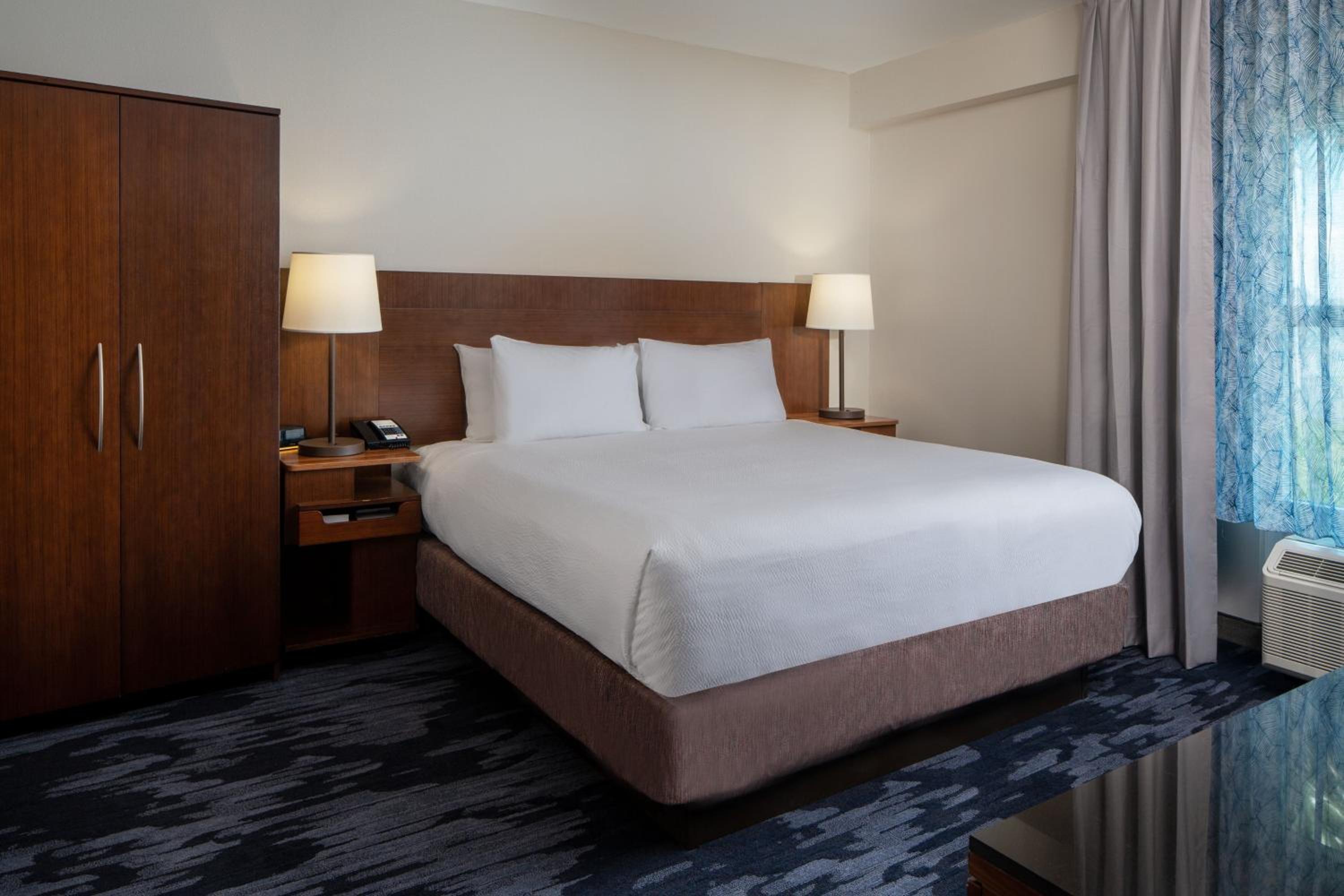 King Suite with Sofa Bed - Photo 2