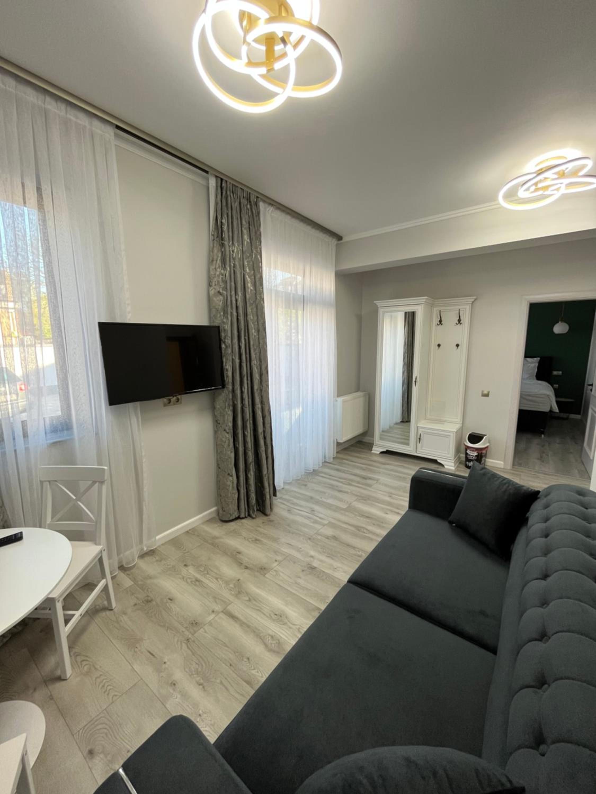 One-Bedroom Suite