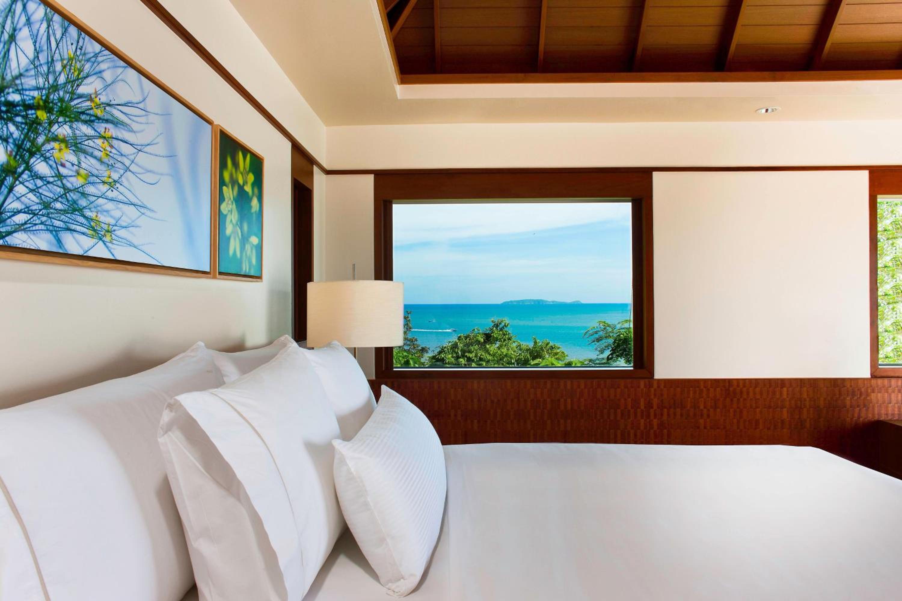 Oceanfront View, 1 Bedroom Villa, 1 King photo 2