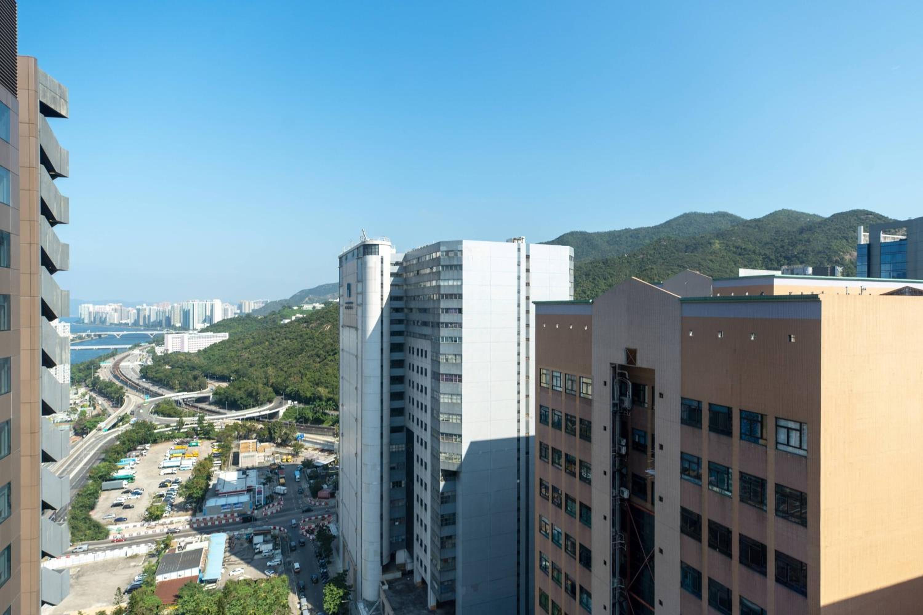 Twin Room with City View photo 3