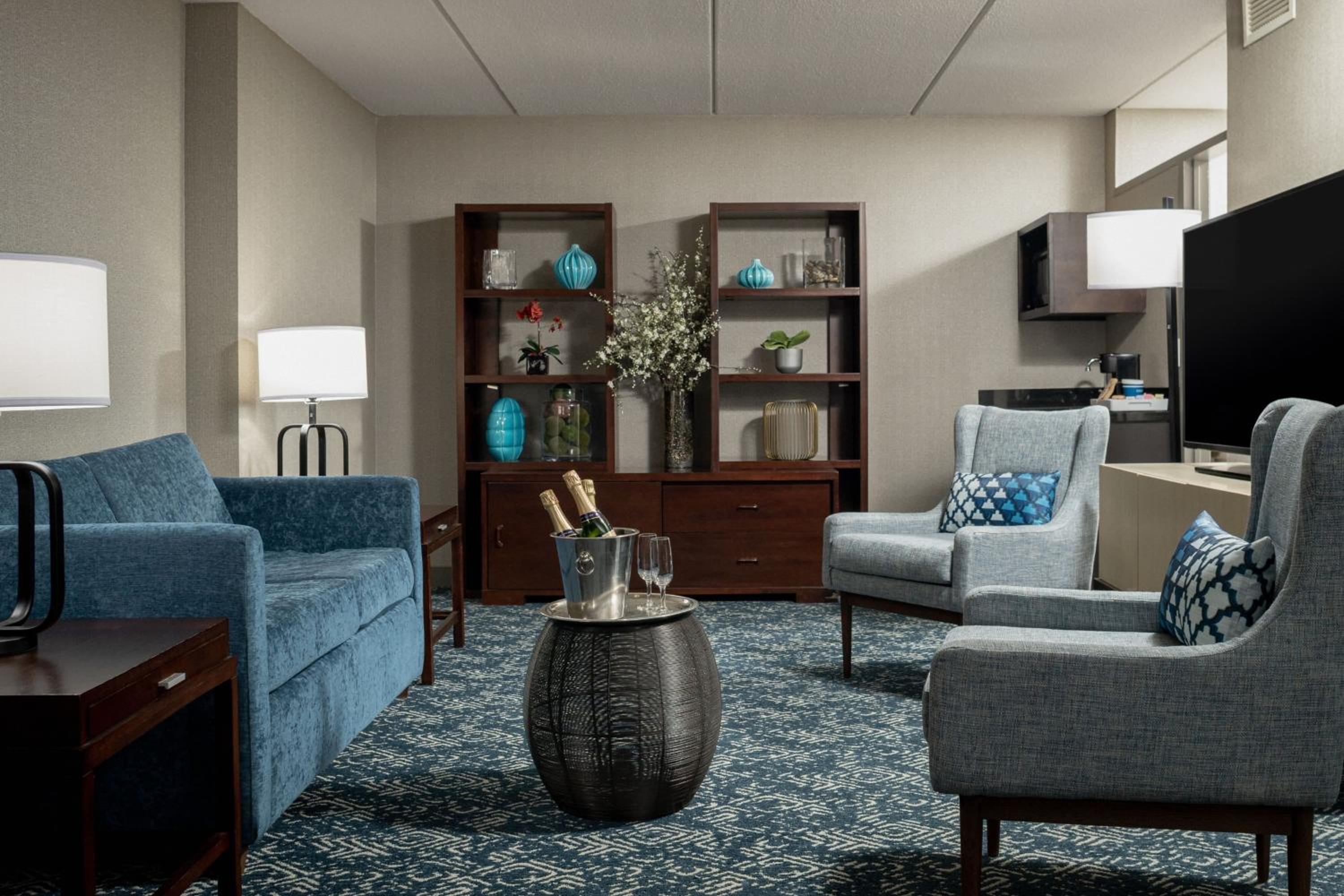 One-Bedroom Presidential King Suite with Sofa Bed