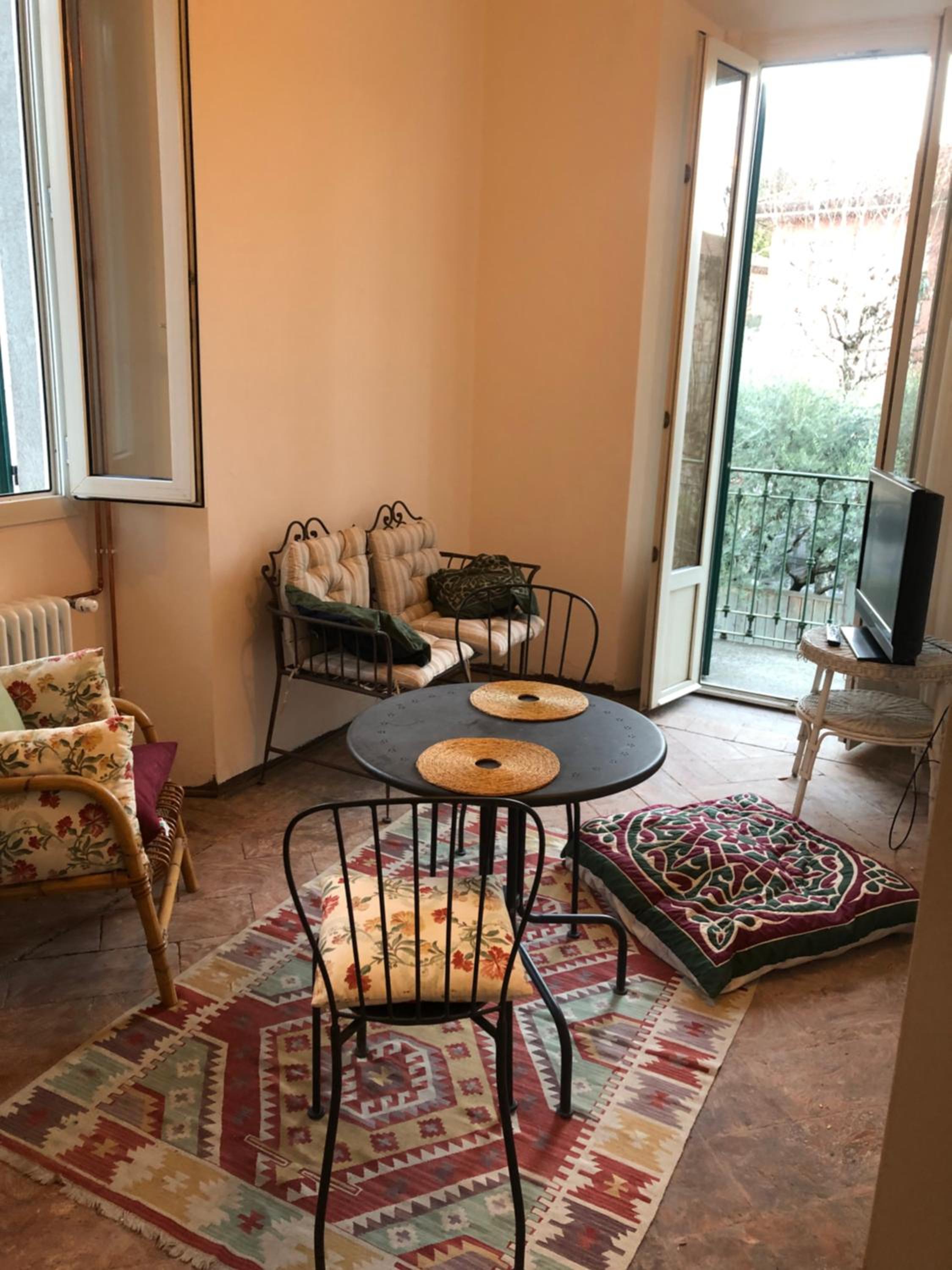 One-Bedroom Apartment photo 3