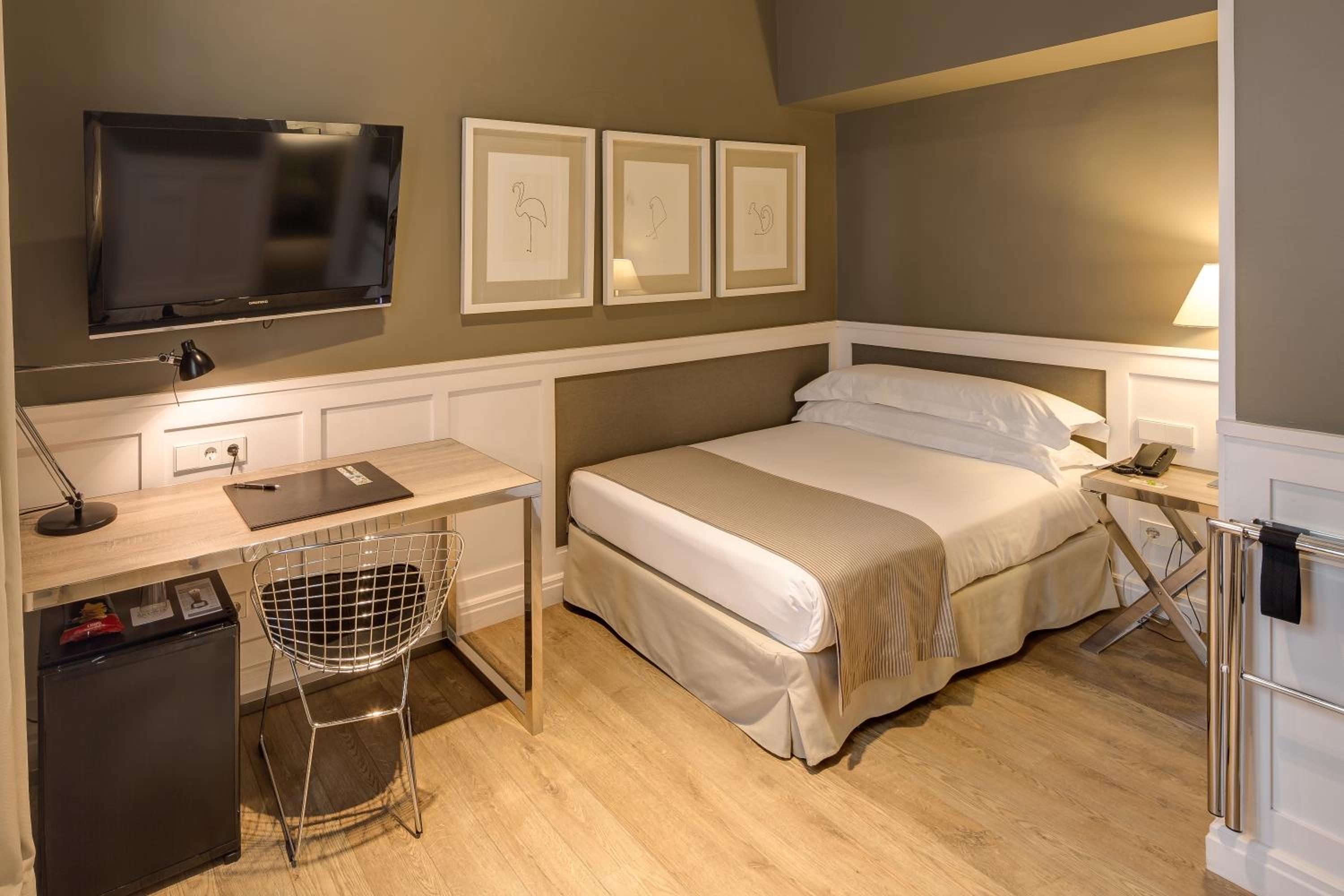 Basic Single Room