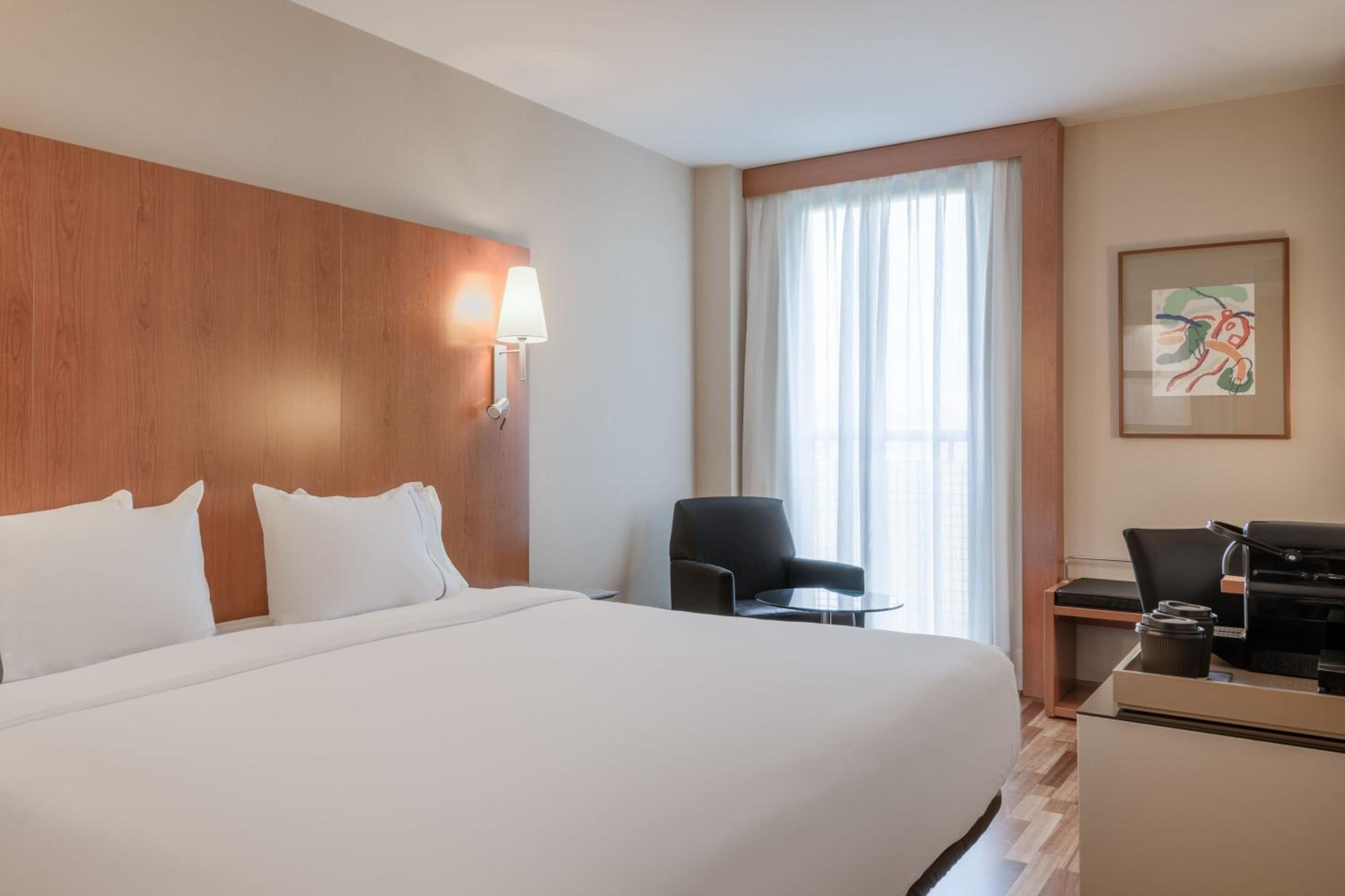 Standard Plus, Guest room, 1 King
