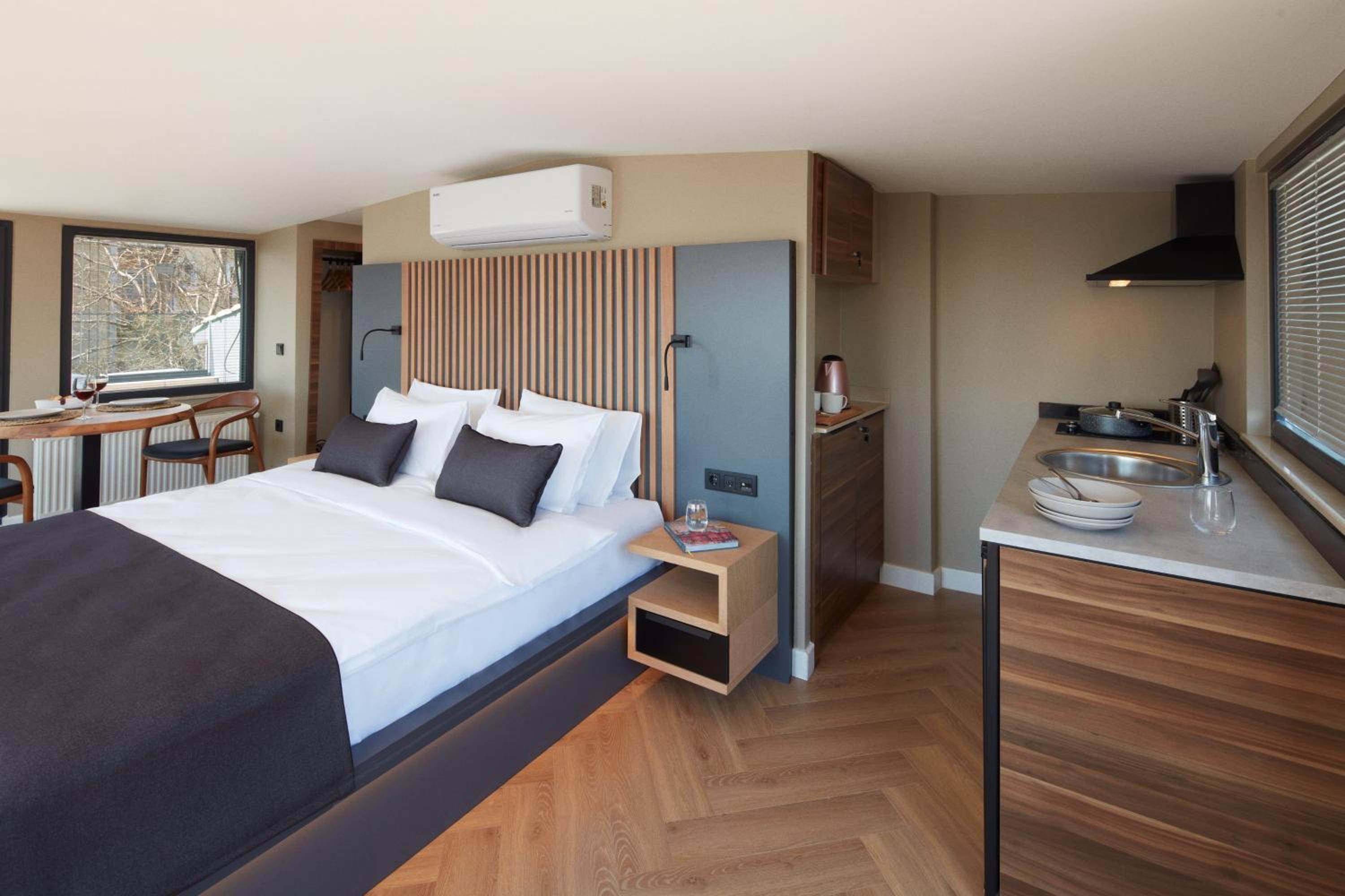 Junior Suite with Sea View photo 3