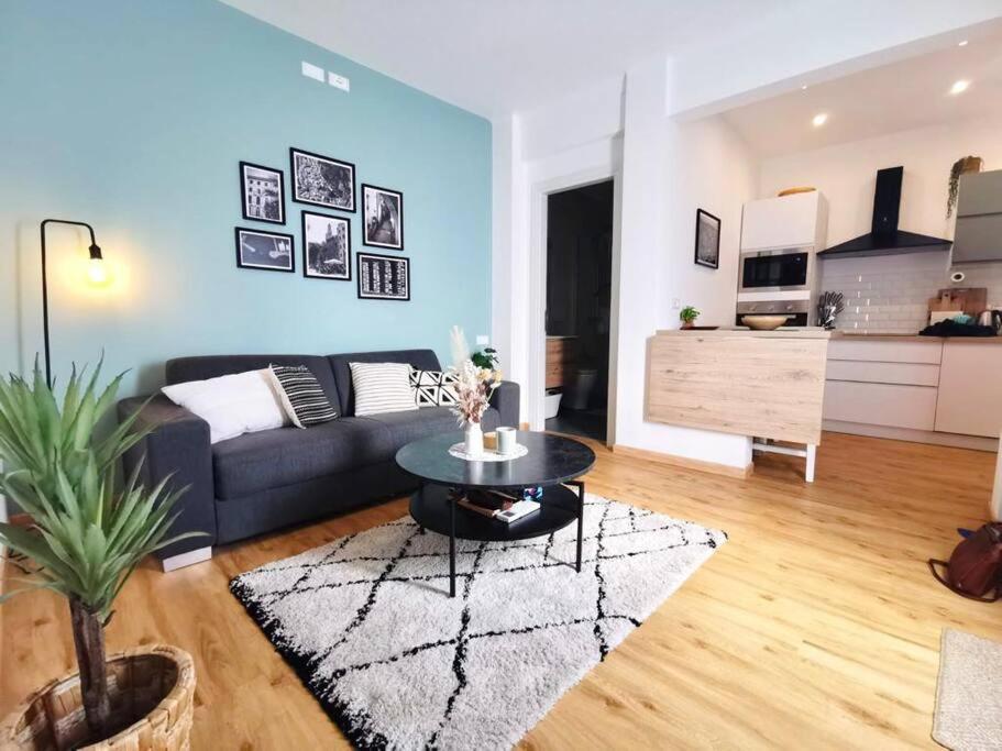One-Bedroom Apartment photo 2