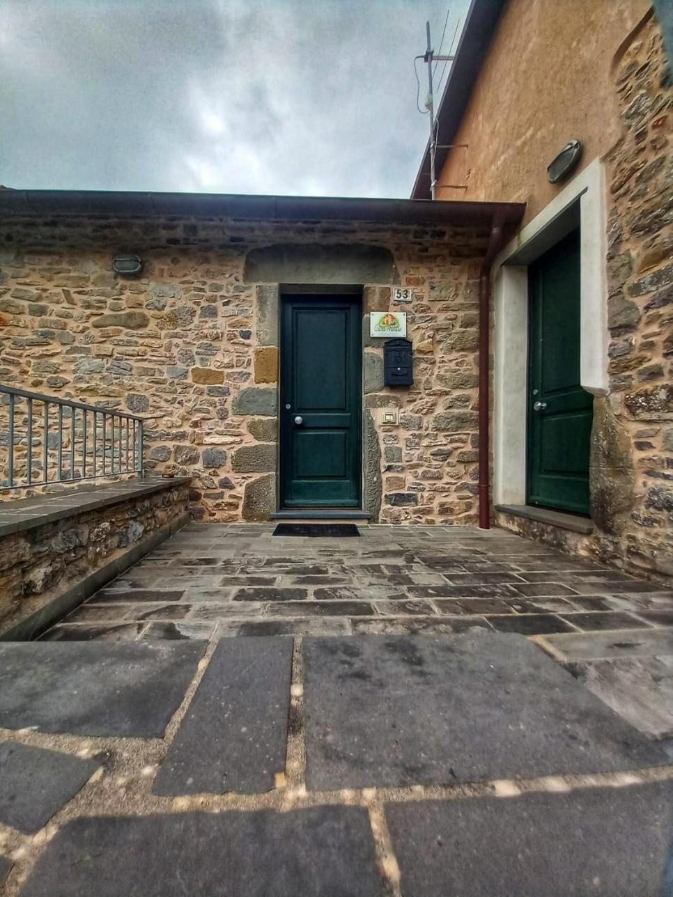 Two-Bedroom House - Photo 4