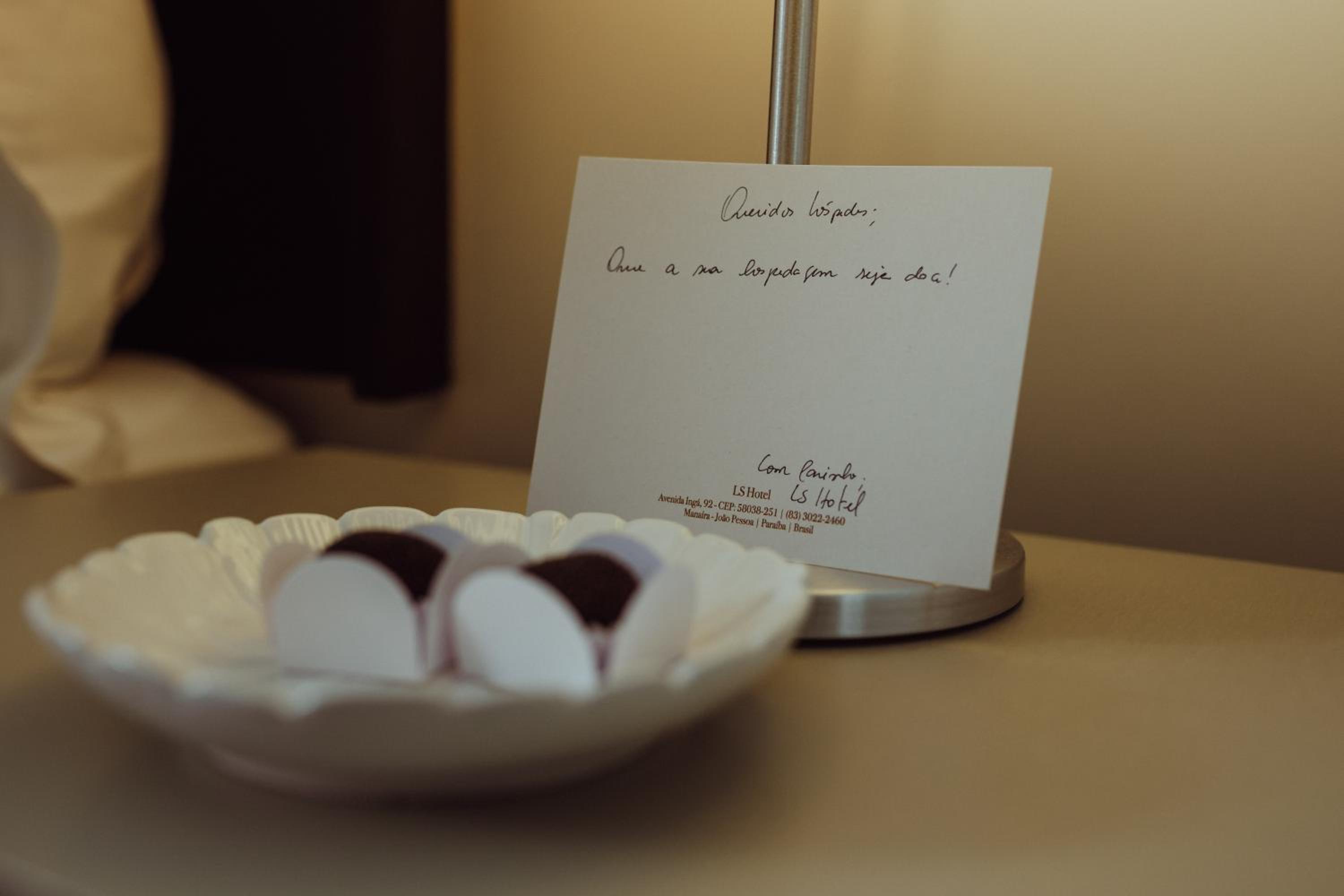 Premium Room - Photo 11