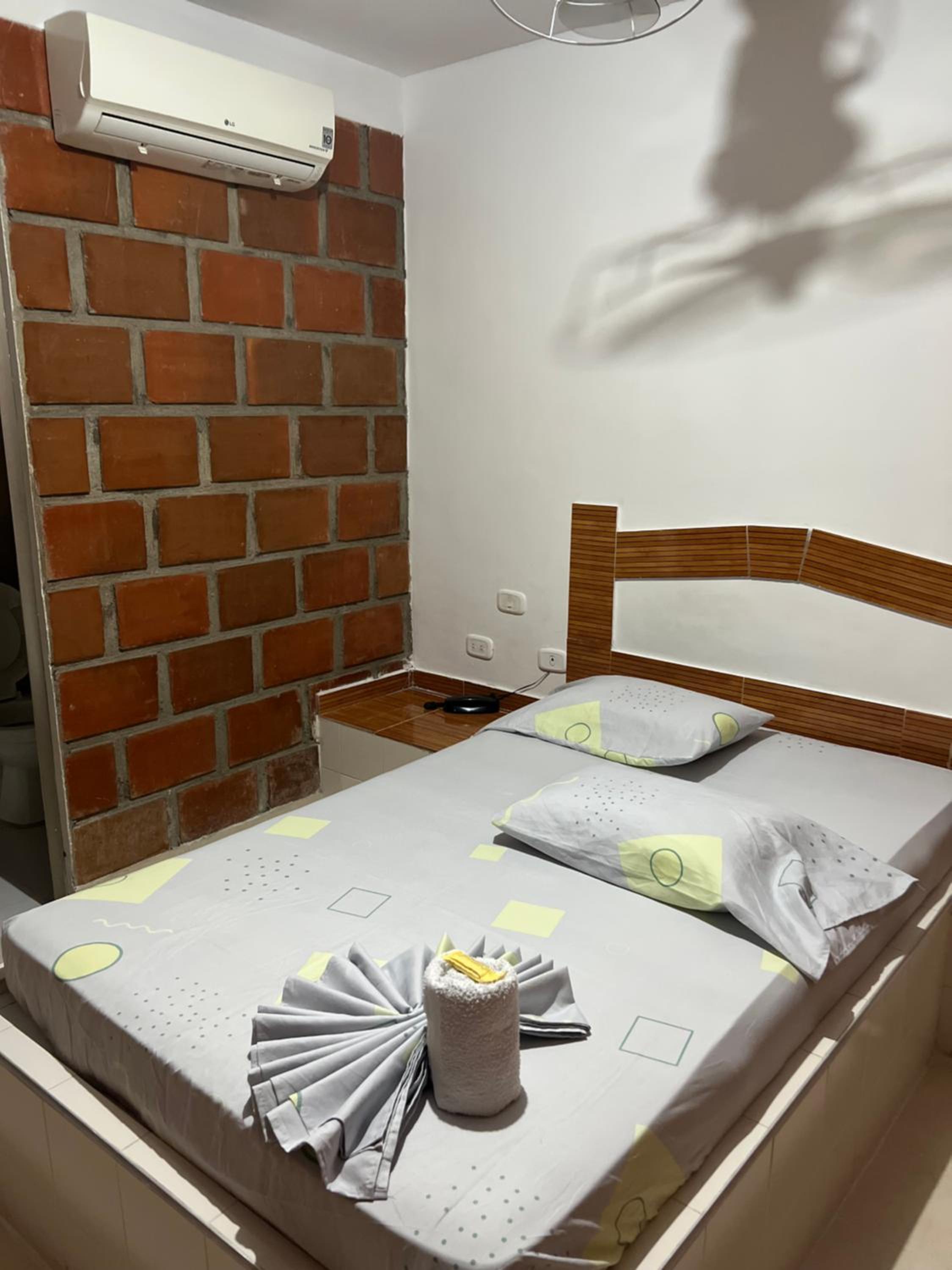 Standard Double Room With Fan photo 3