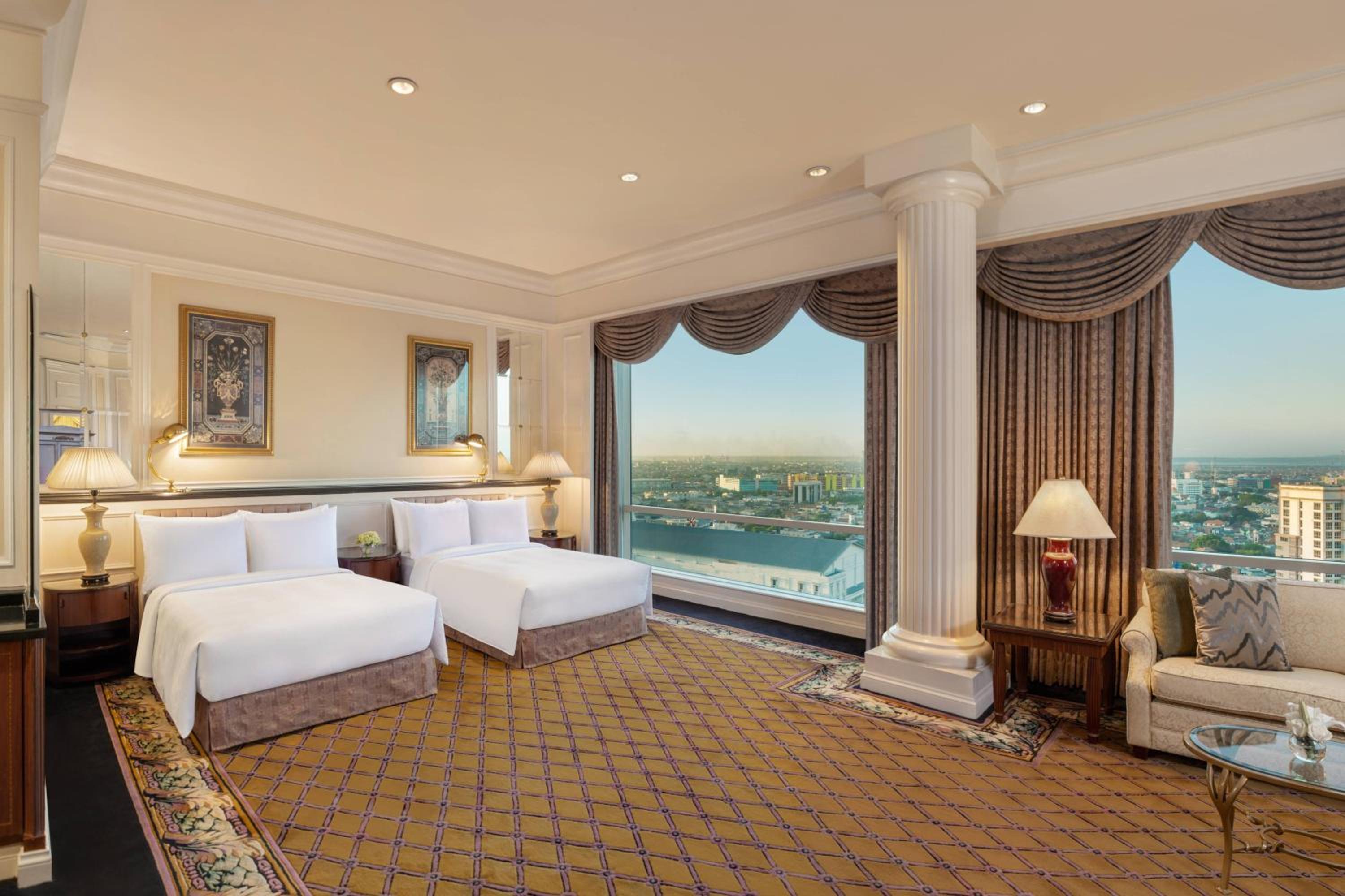 Presidential Suite, 1 King Bed; 2 Twin Bed photo 3