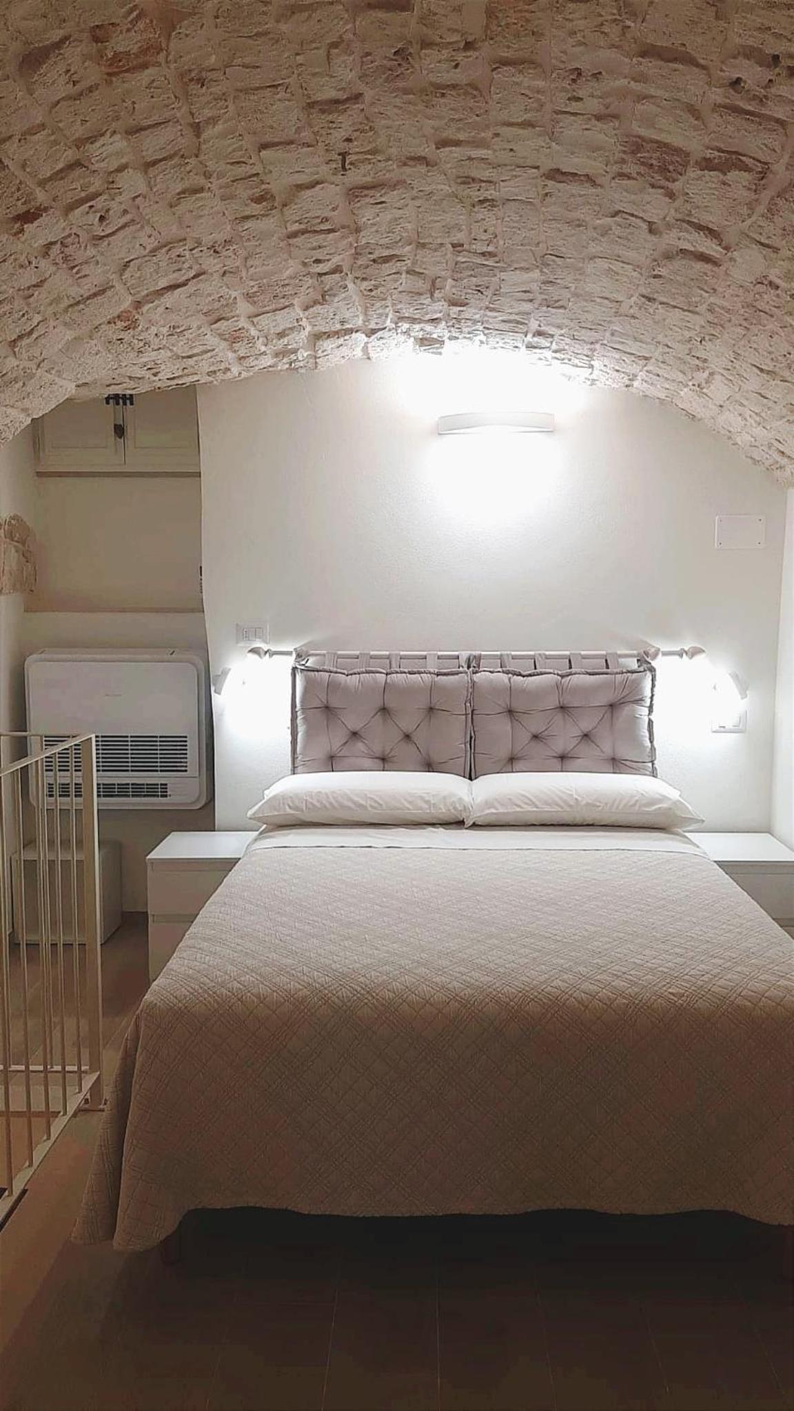 One-Bedroom House photo 1