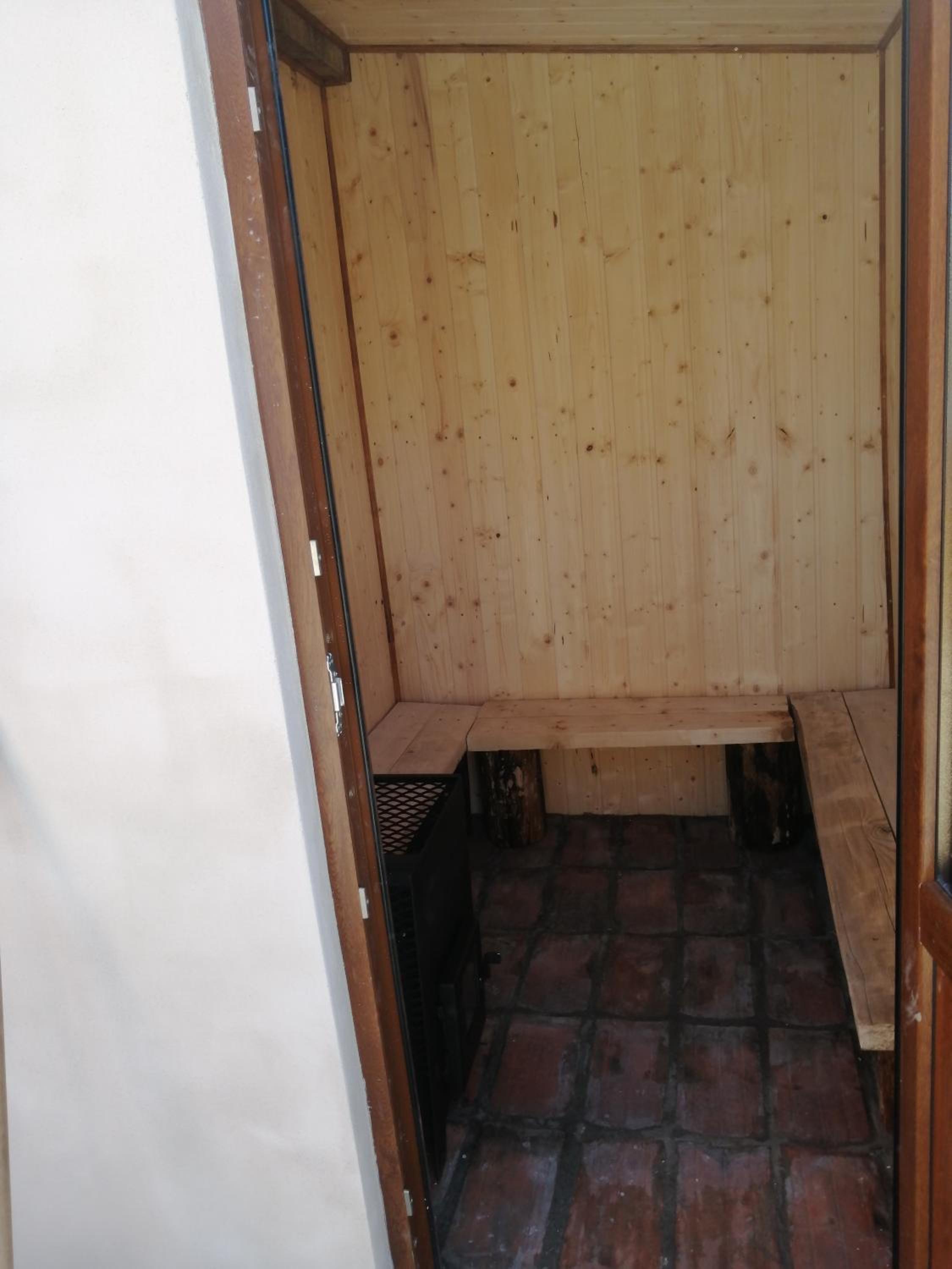 Four-Bedroom House photo 3