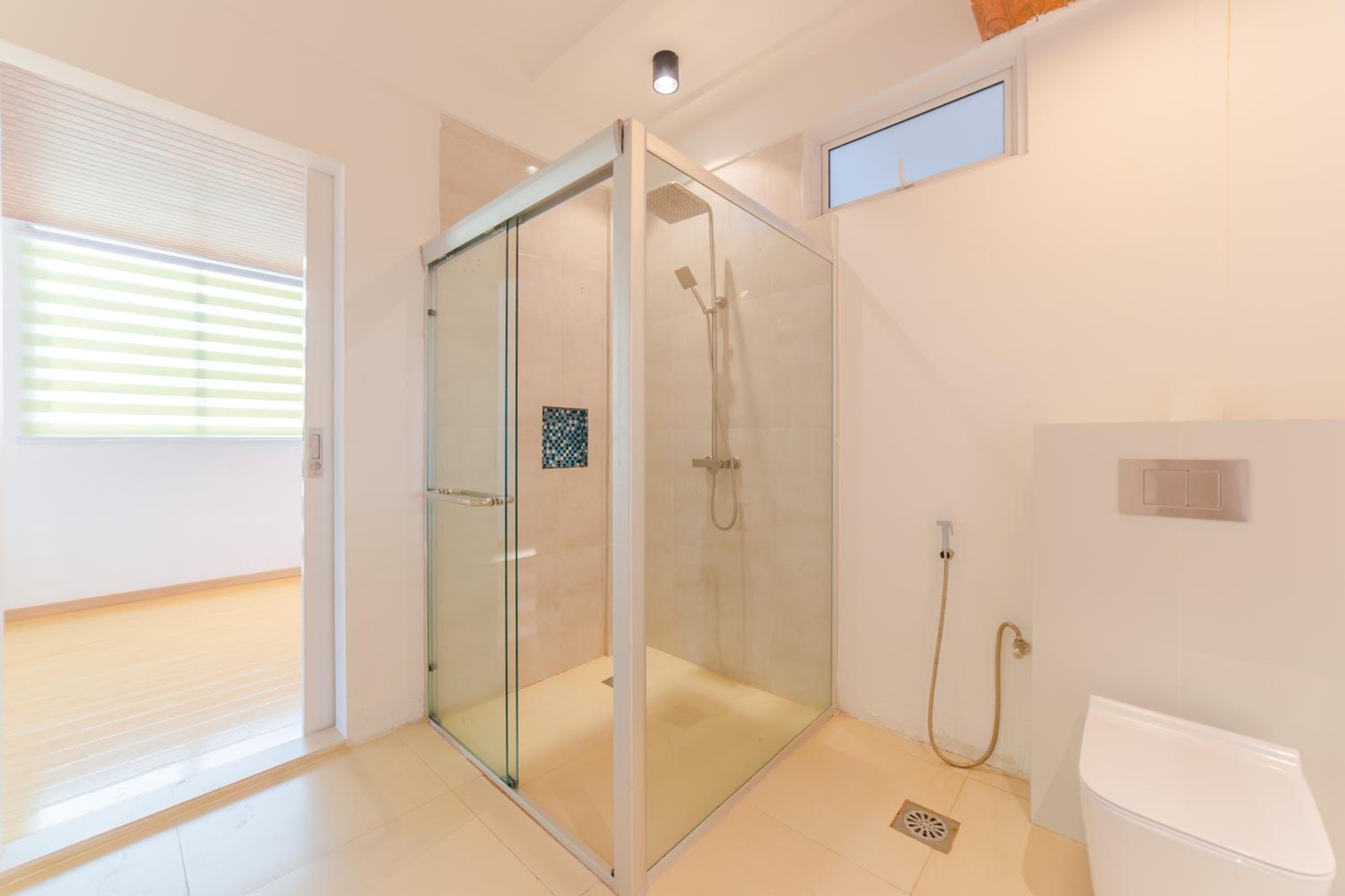 Large Double Room - Photo 6