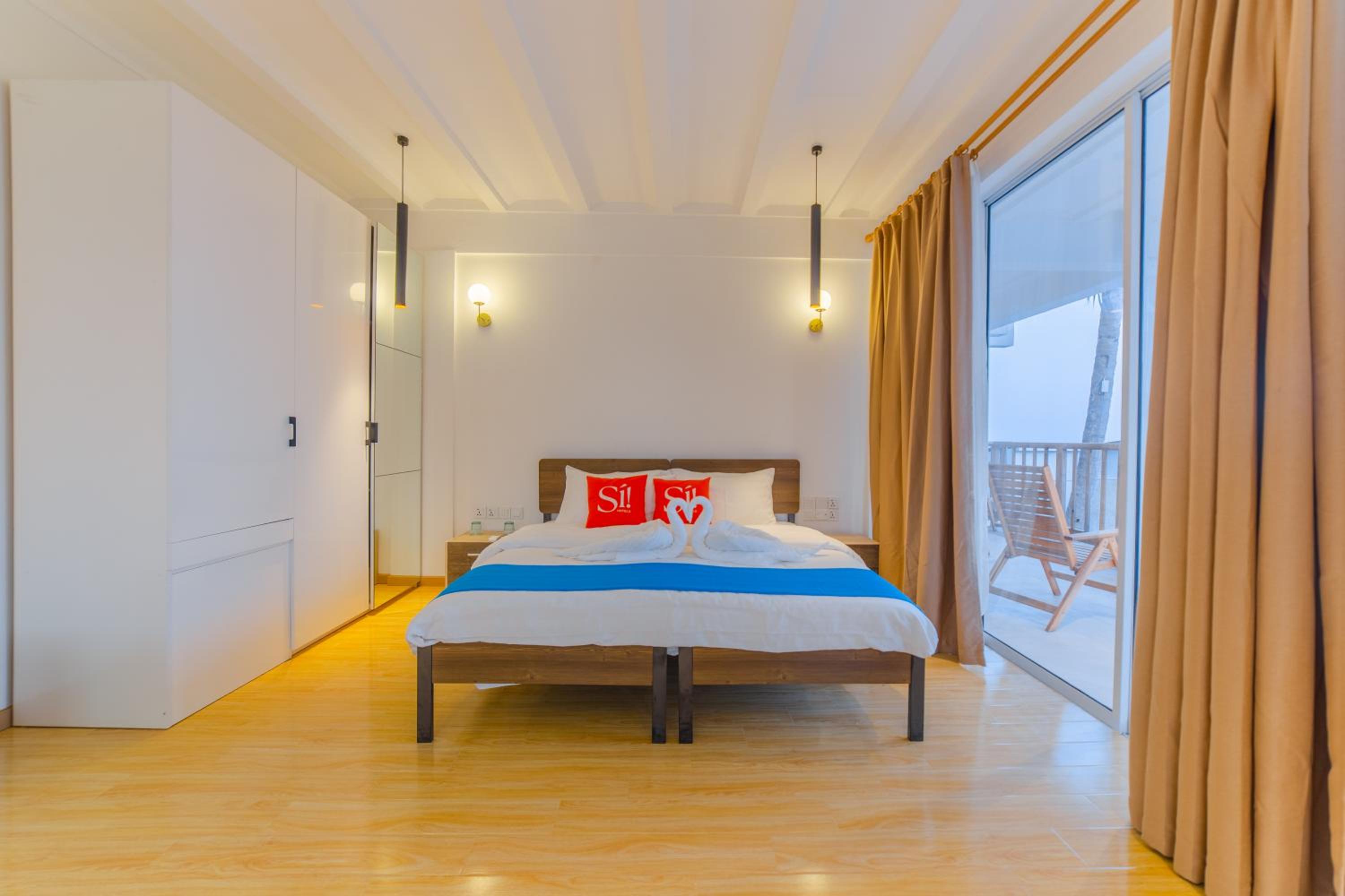 Large Double Room - Photo 4