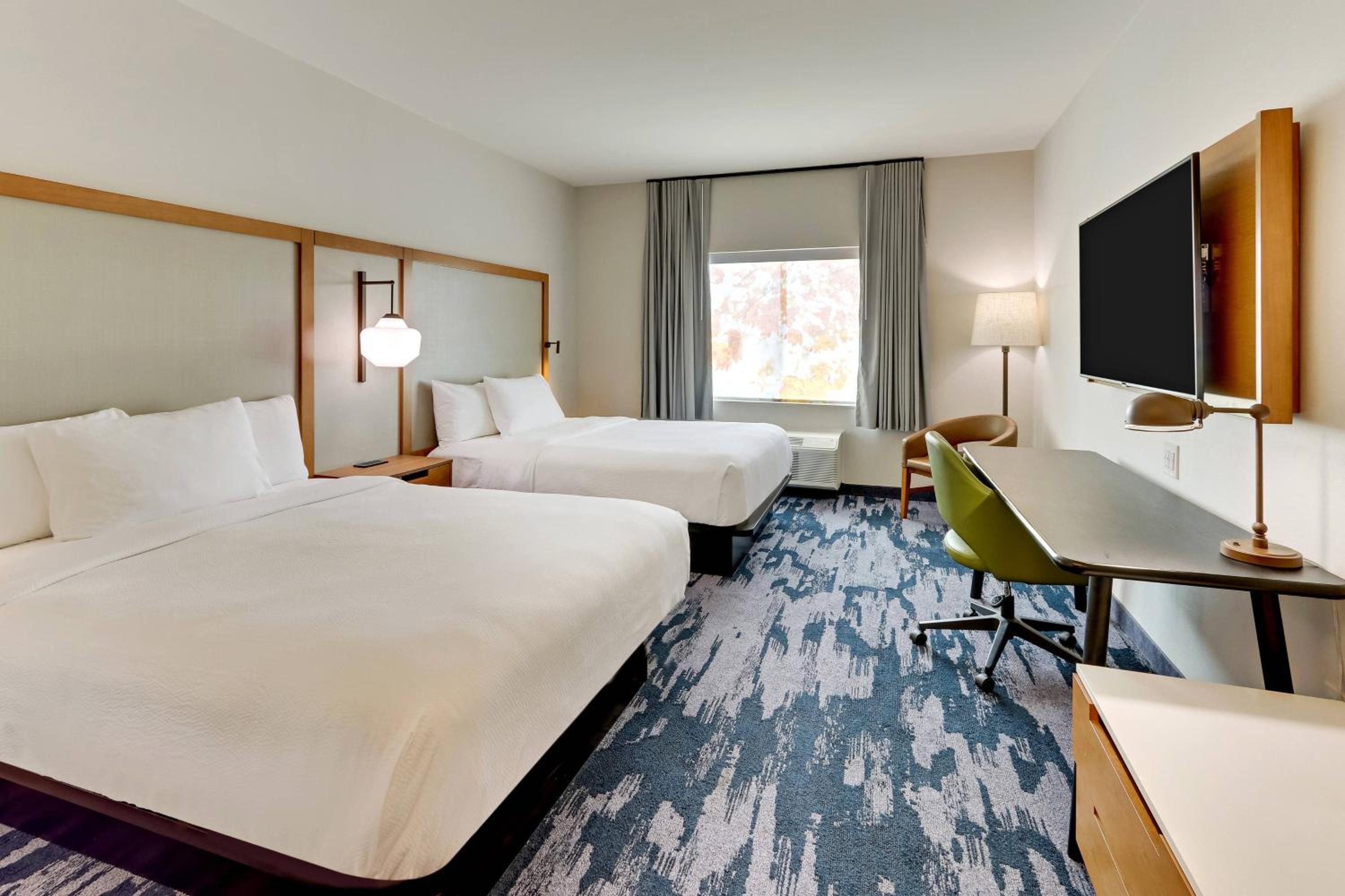 Double Queen Room - Photo 1
