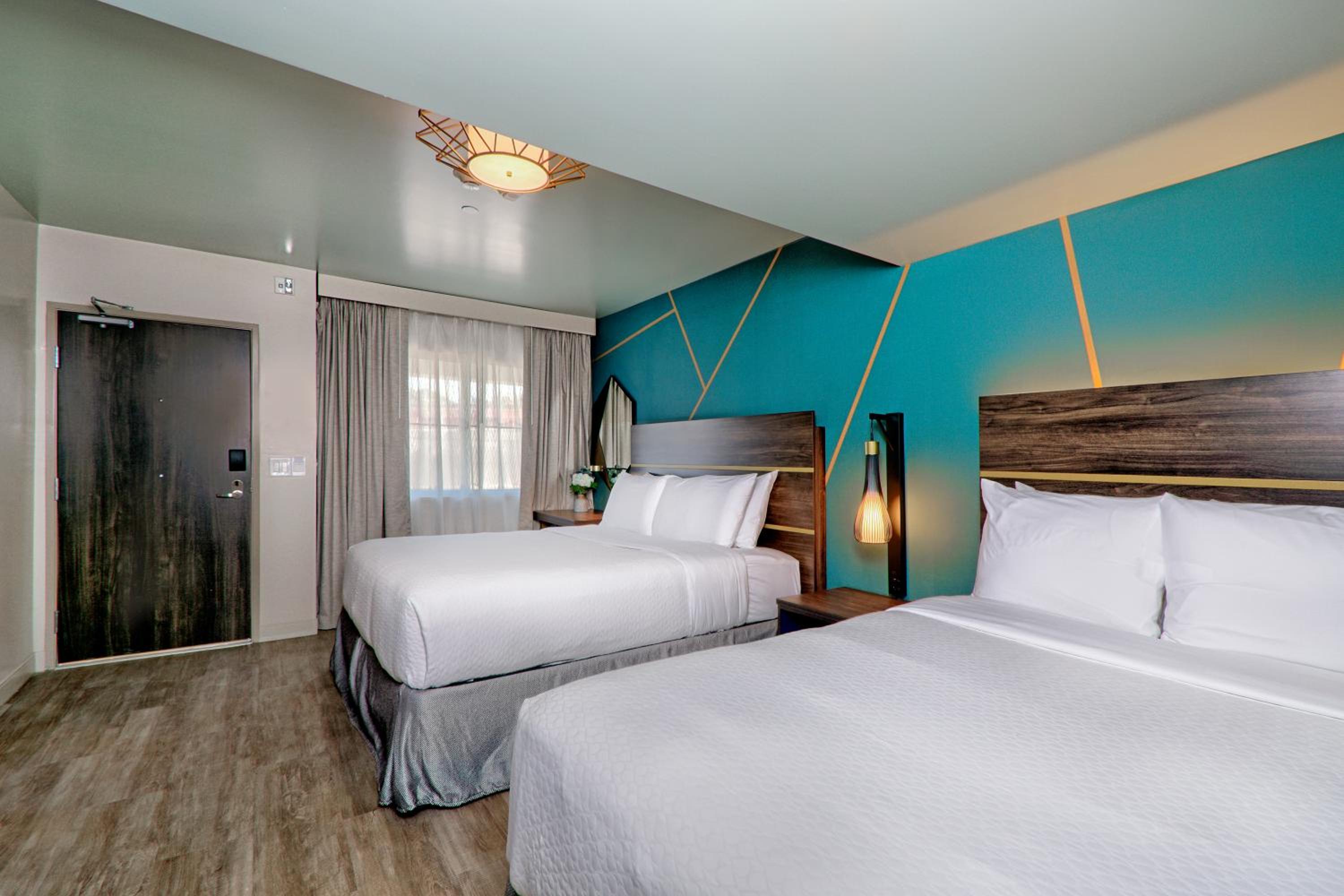 2 Double beds with Oceanview photo 1