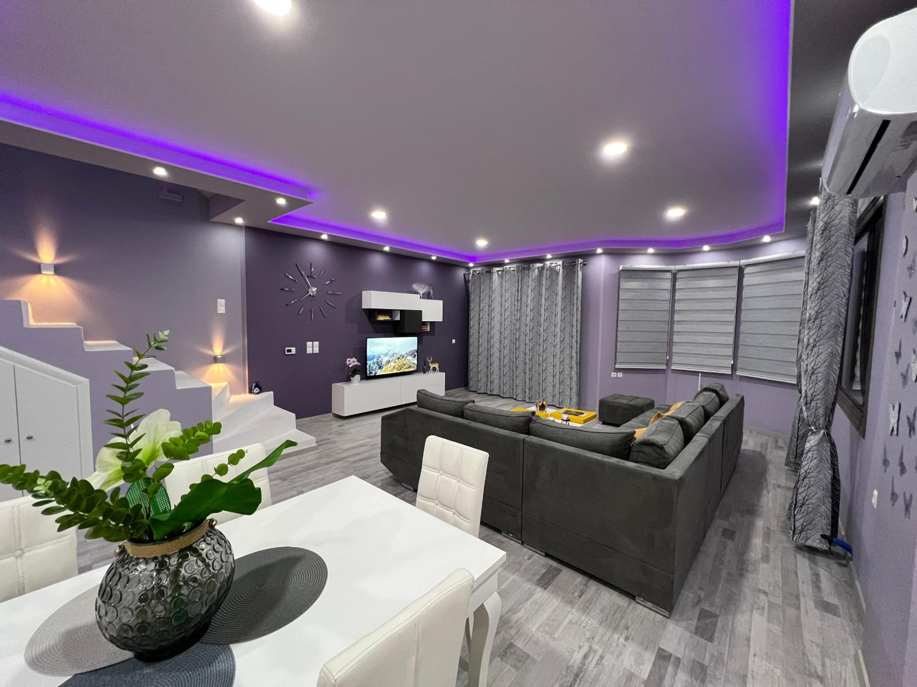 Three-Bedroom Villa photo 2