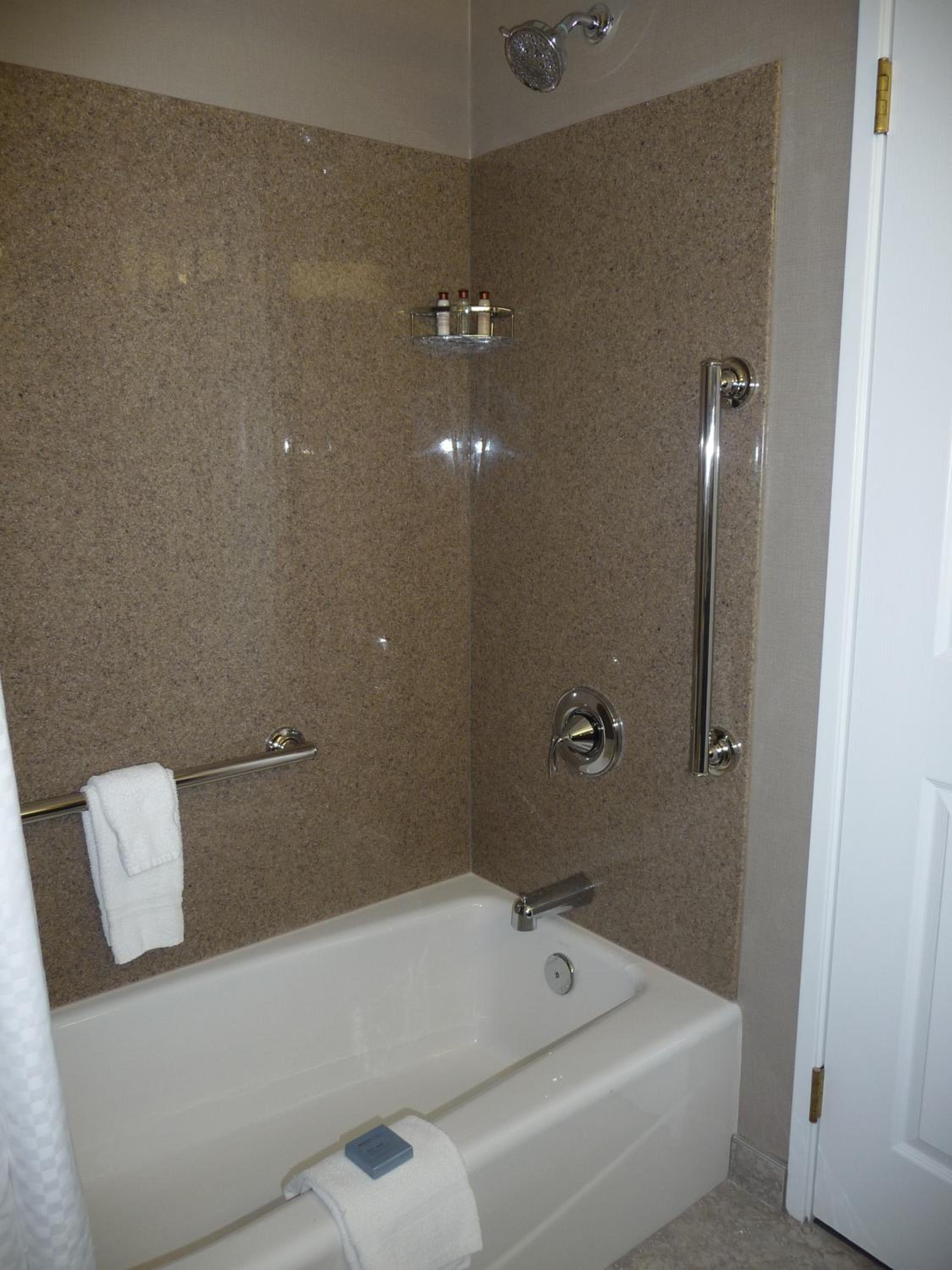 King Room - Non-Smoking - Photo 6