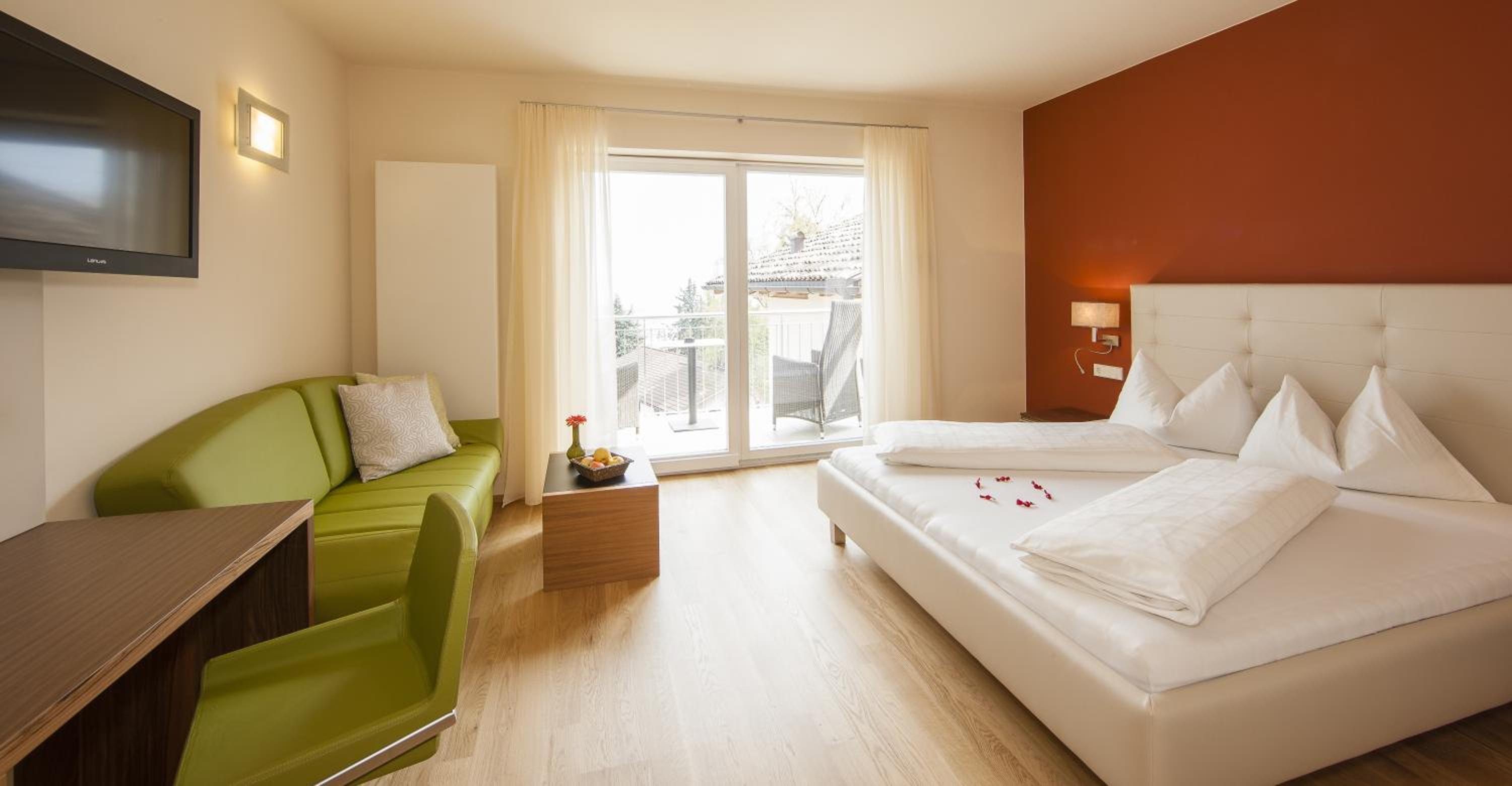 Deluxe Double Room - Photo 3