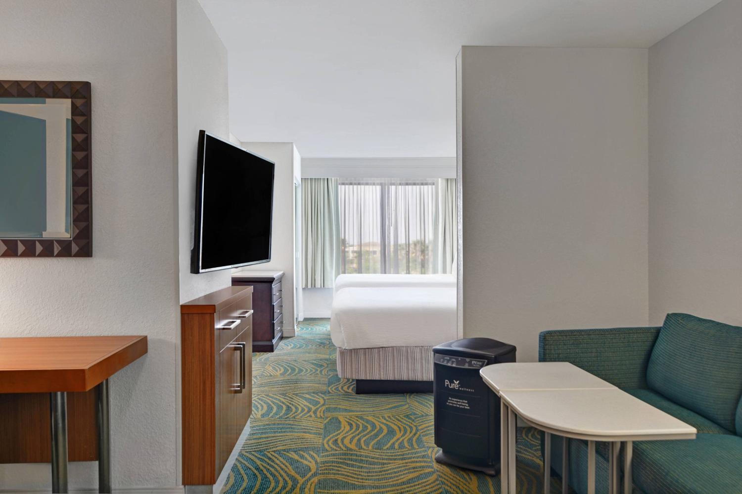 Suite with Two Queen Beds and Sofa Bed - Allergy Friendly photo 1
