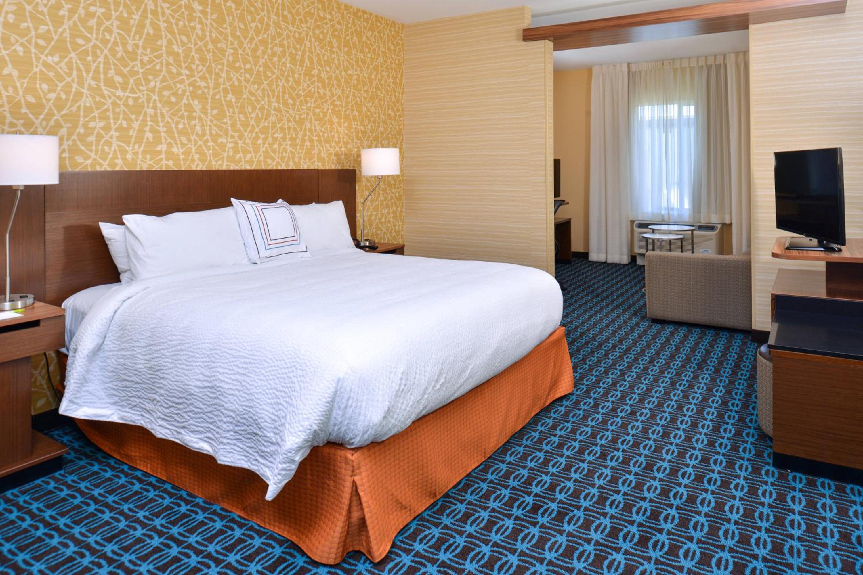 King Suite with Sofabed photo 1