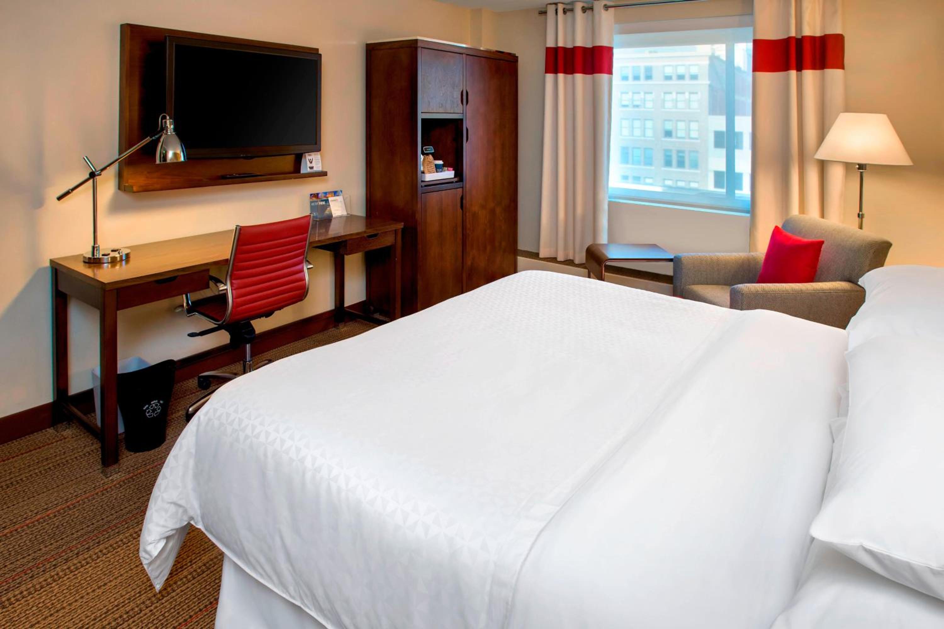 Standard King Room - Photo 1