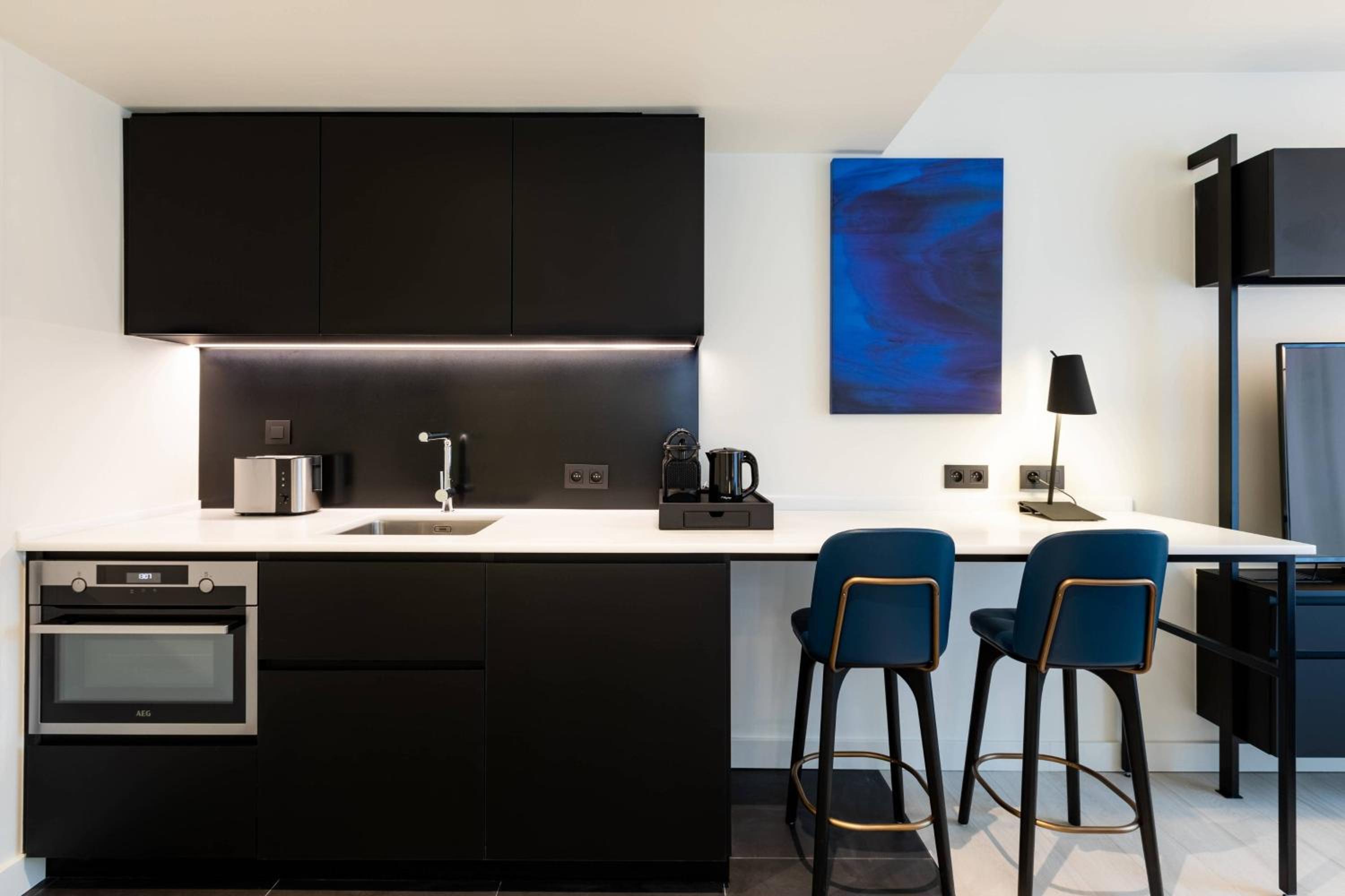 Studio Suite, 1 King - Photo 4