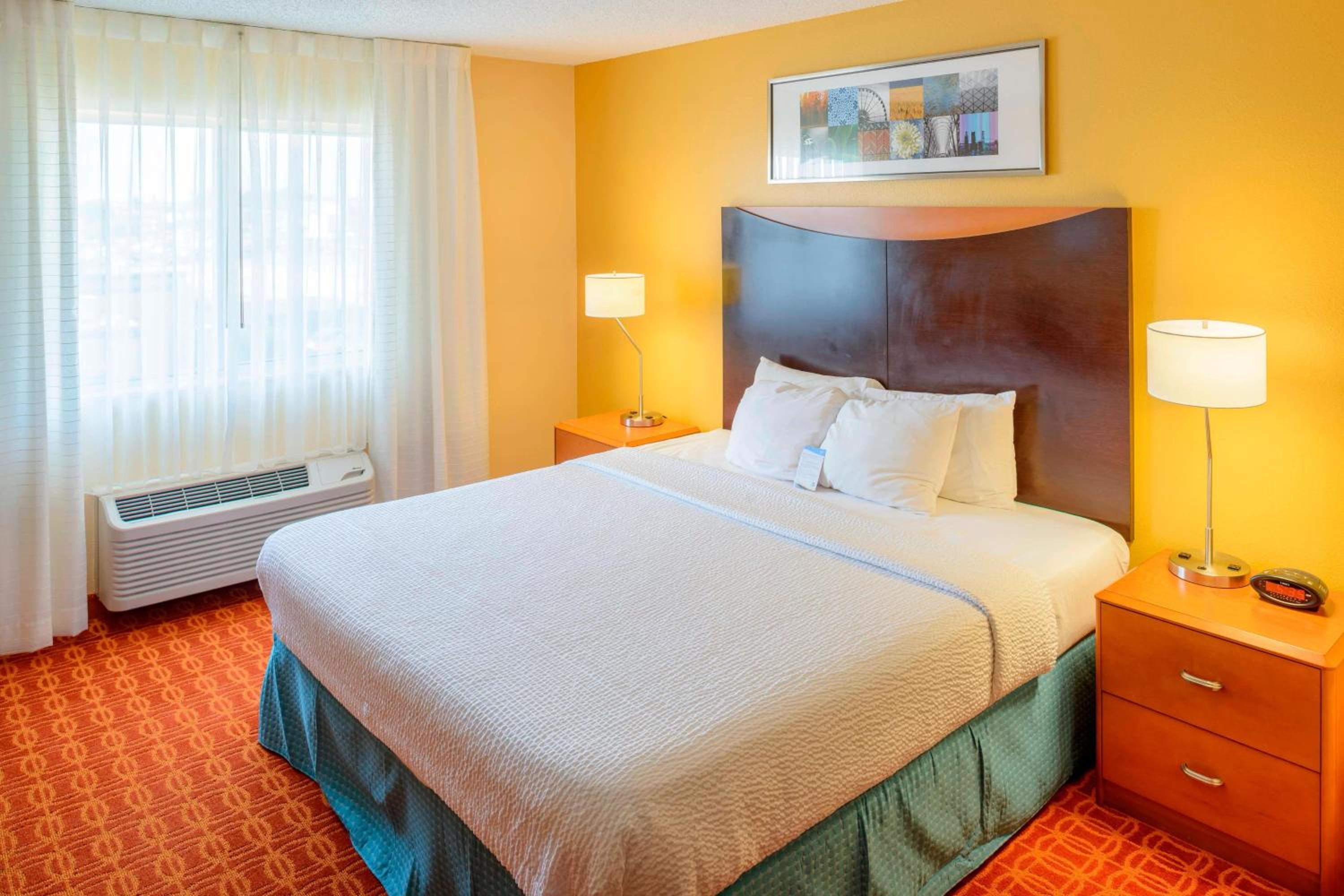 Executive King Guest Room, Larger Guest room