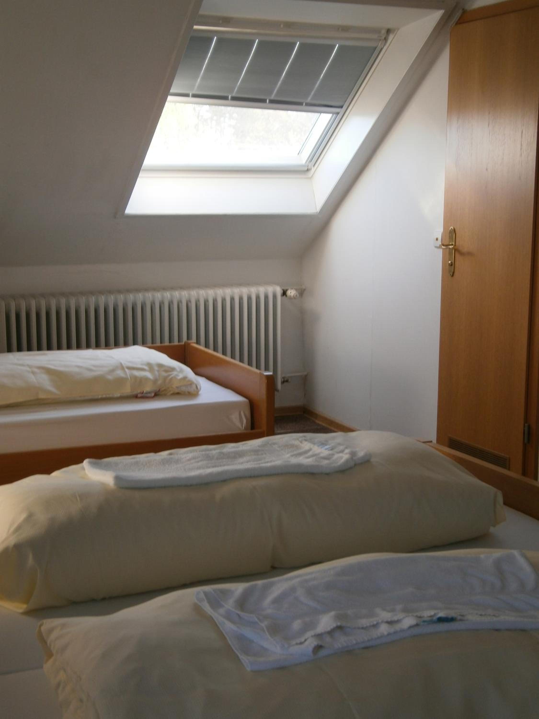 Triple Room with Shower - Photo 1