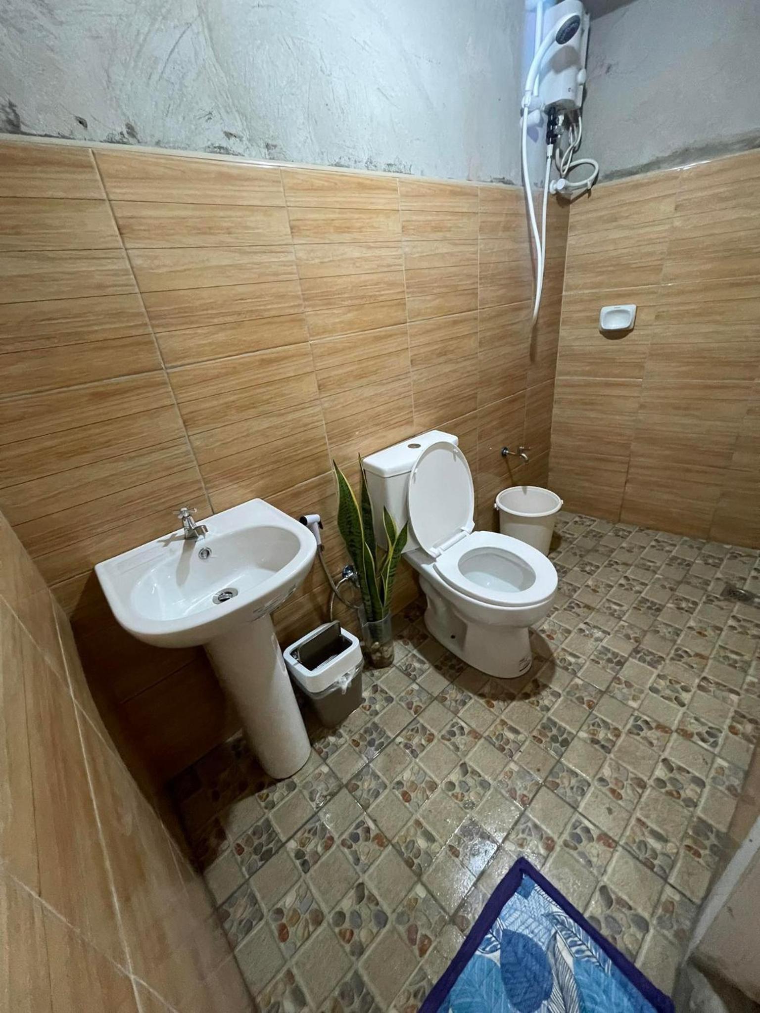 Budget Double Room photo 3