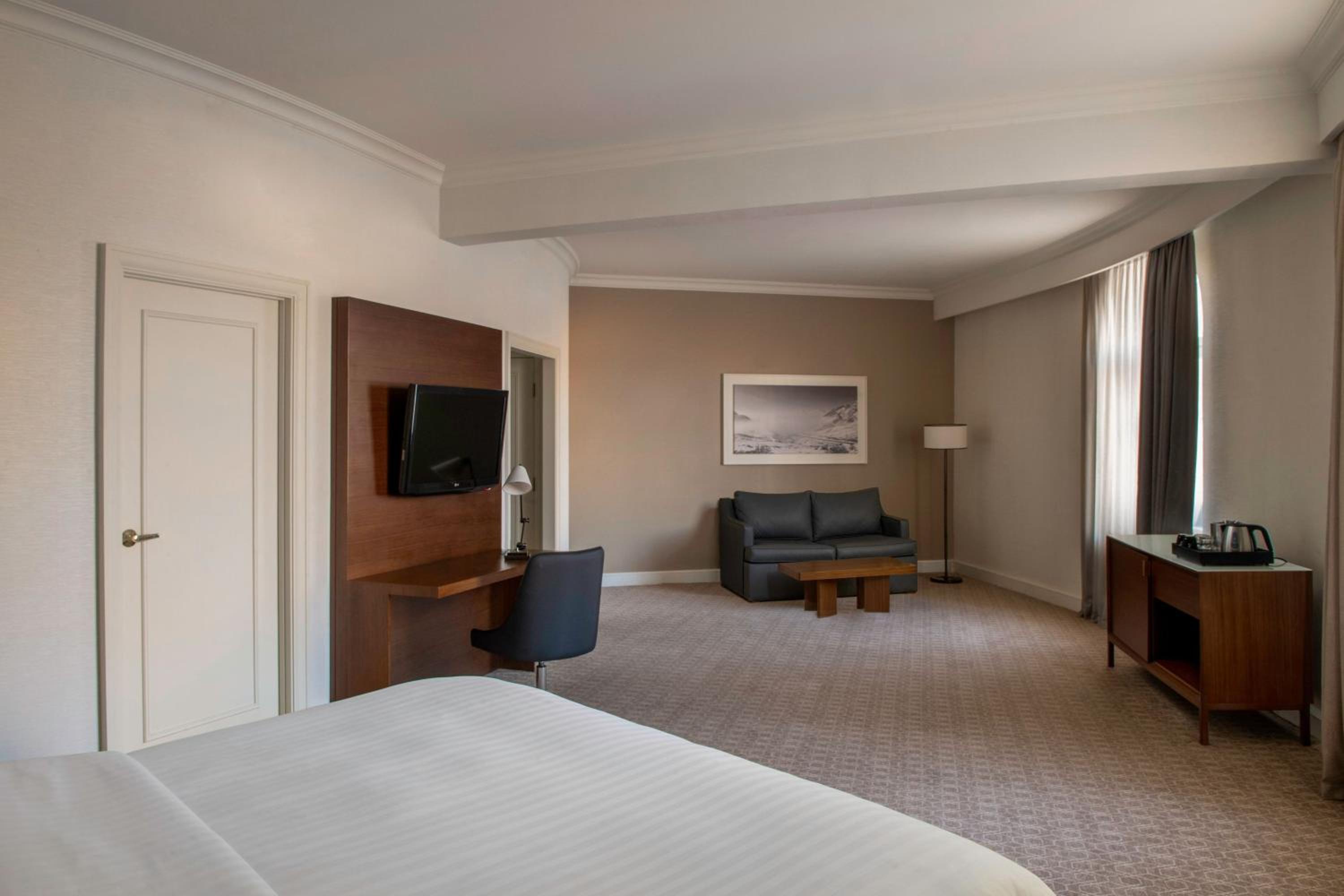 Executive Deluxe, Executive lounge access, Guest room, 1 King