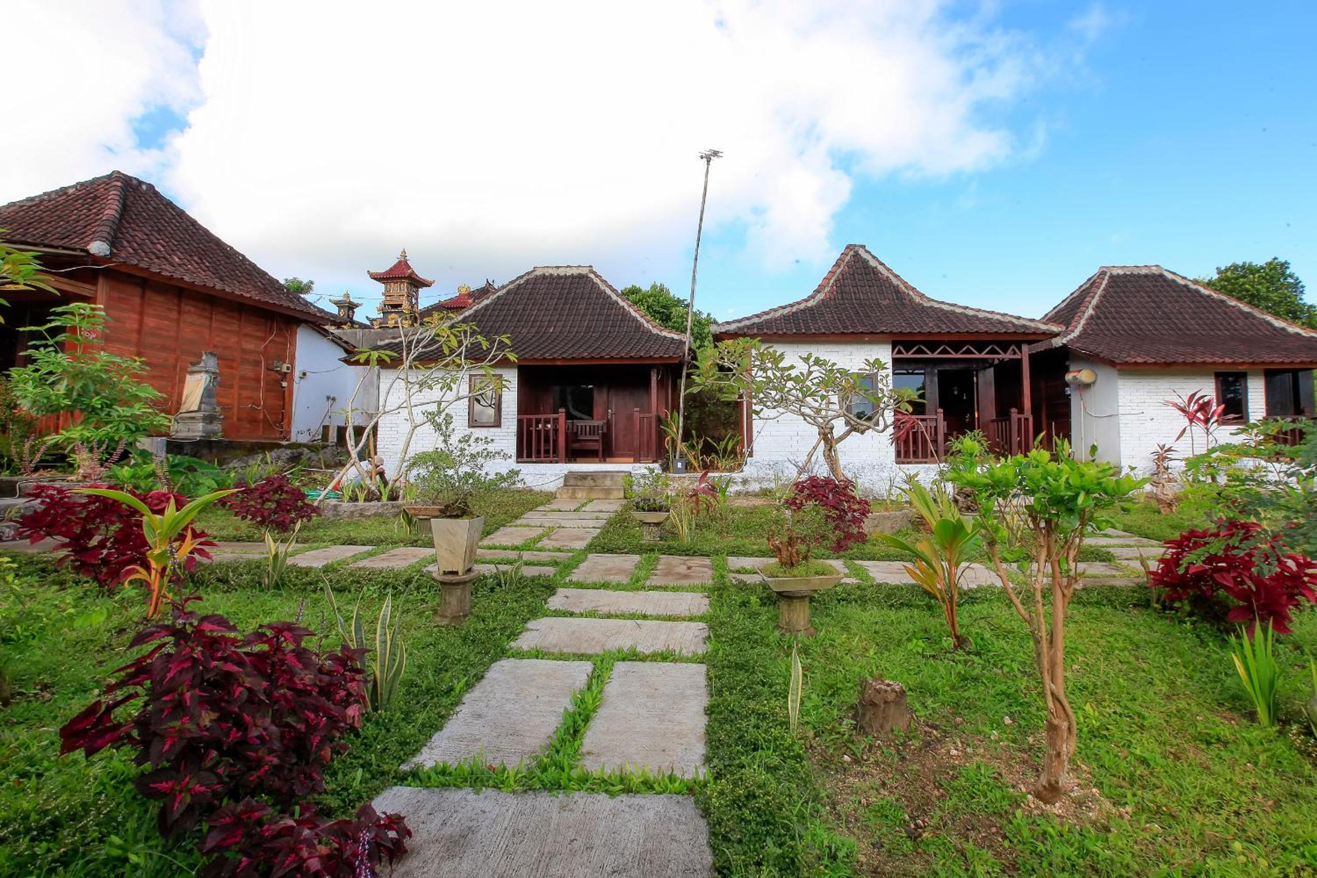 Villa with Garden View - Photo 3