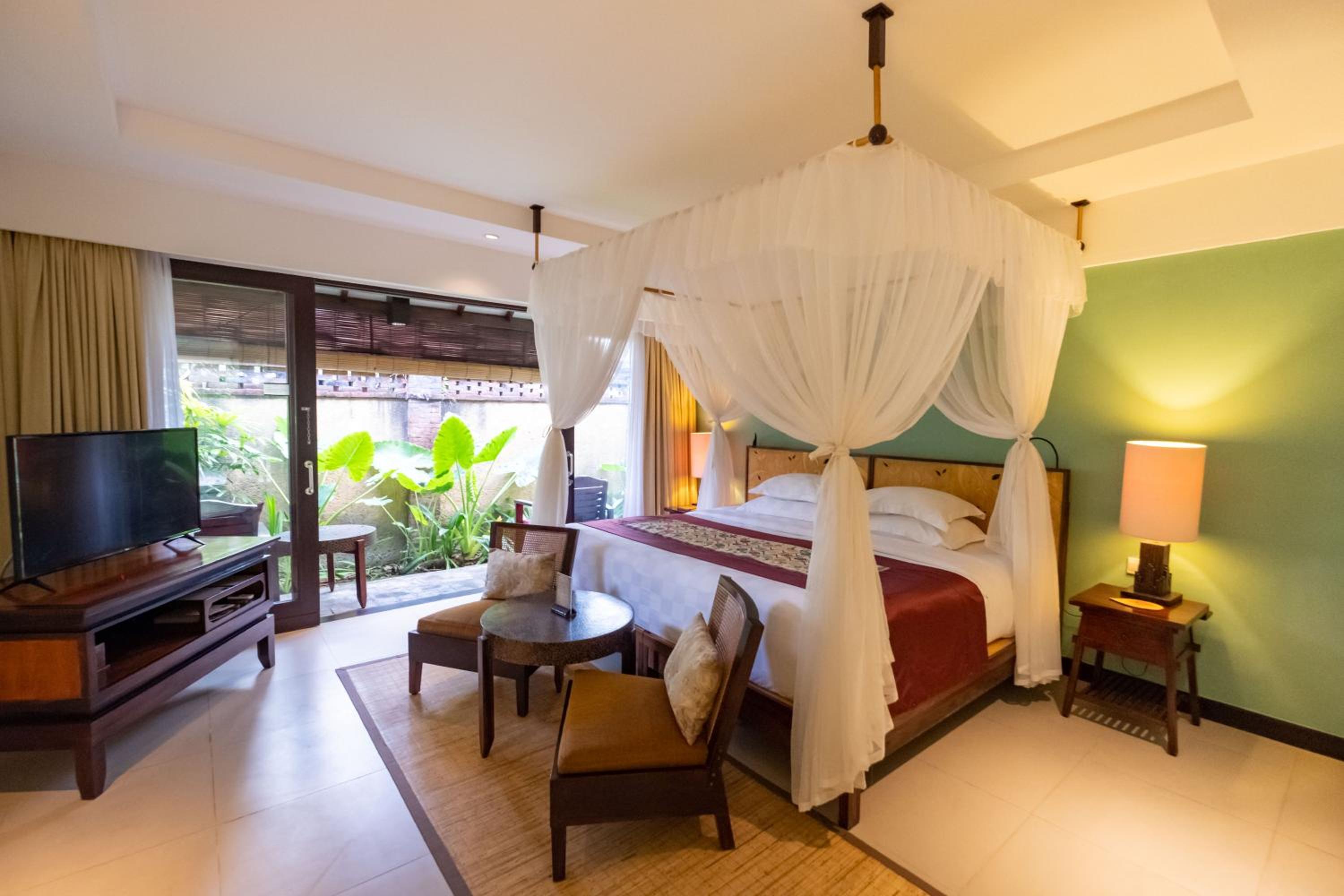 One Bedroom Villa with Garden View and Free 60 mins Balinese Massage for 2 pax thumbnail 5