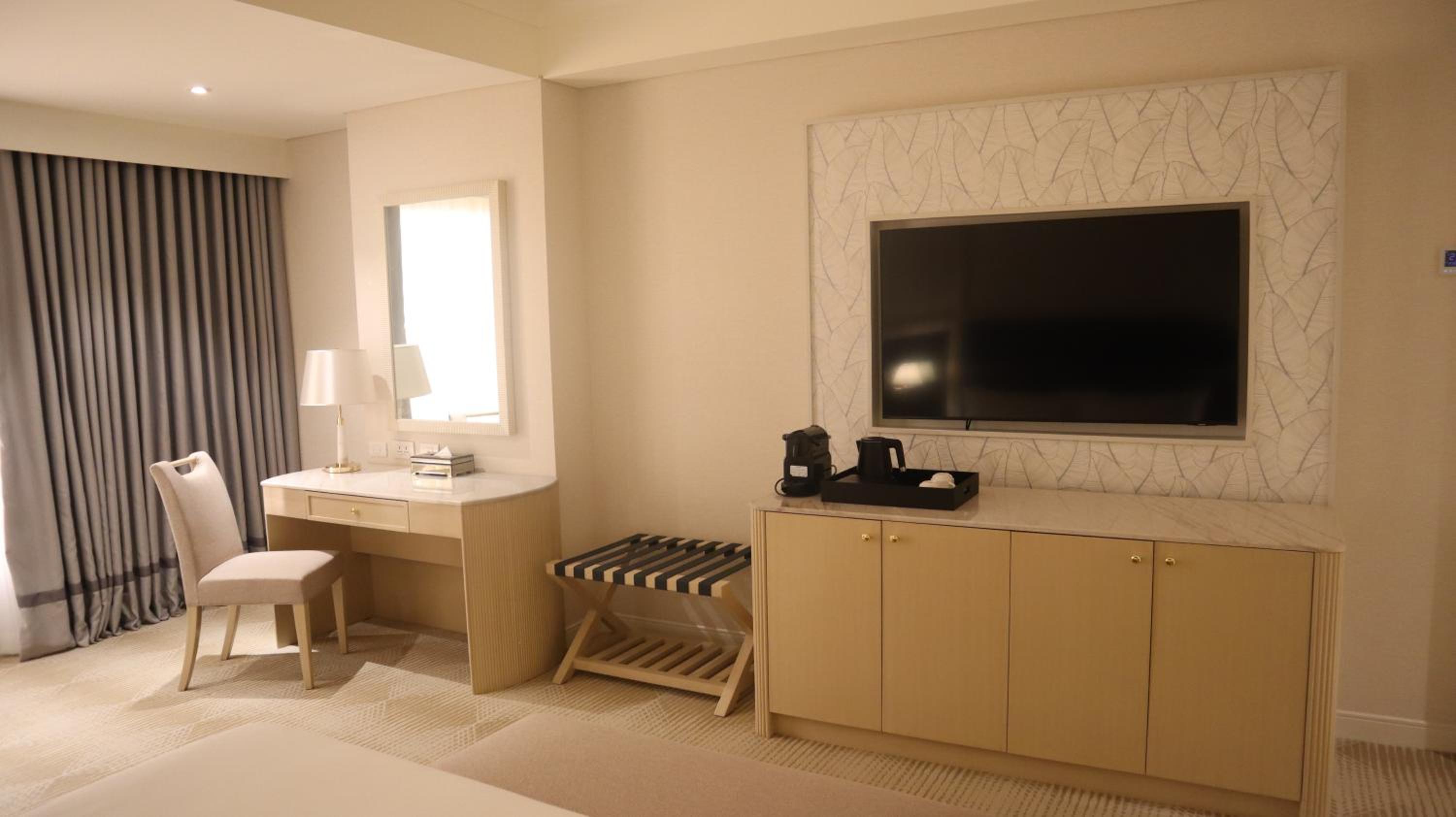 Premium King (New Tower) - Photo 9