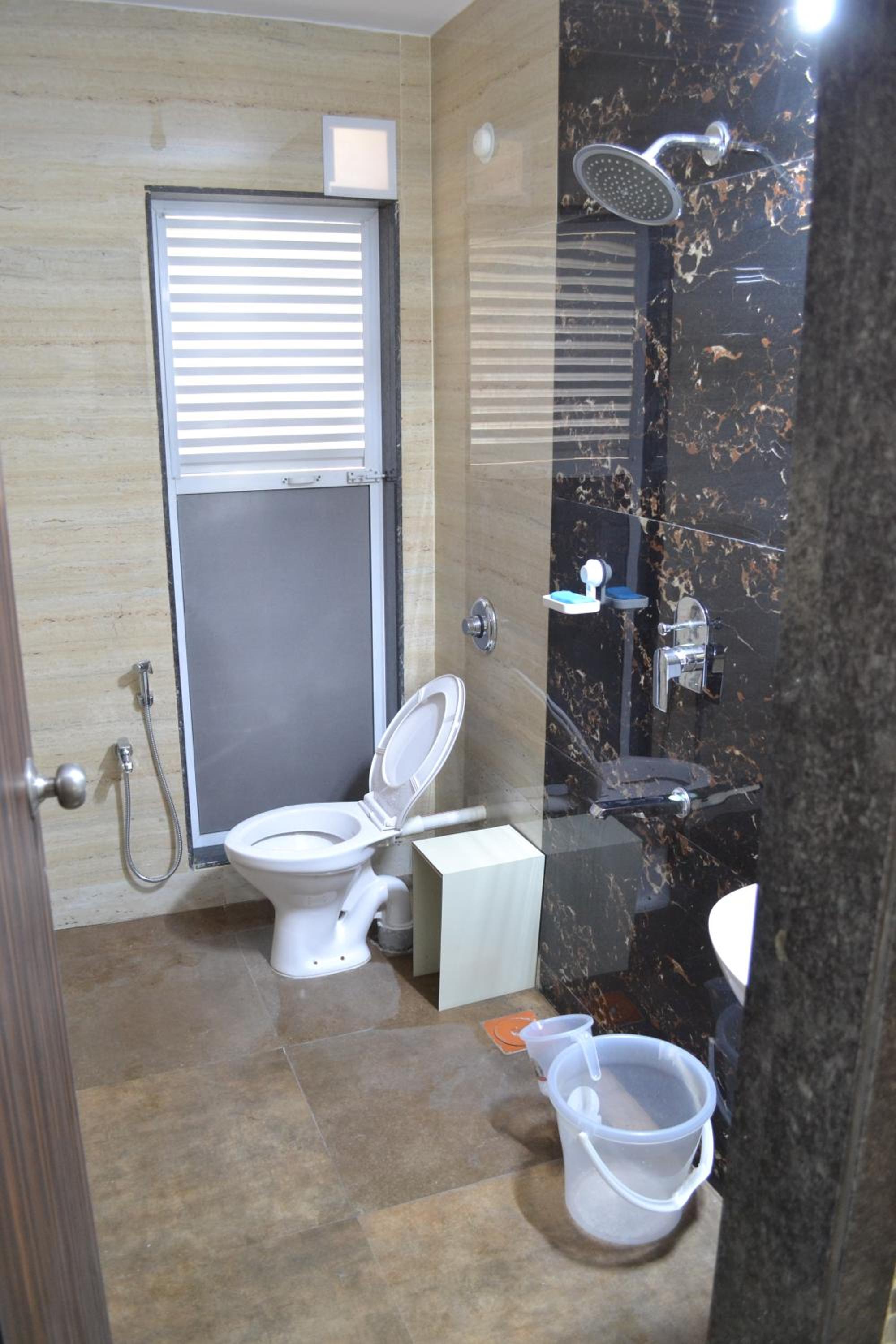 Female Dormitory Room photo 3