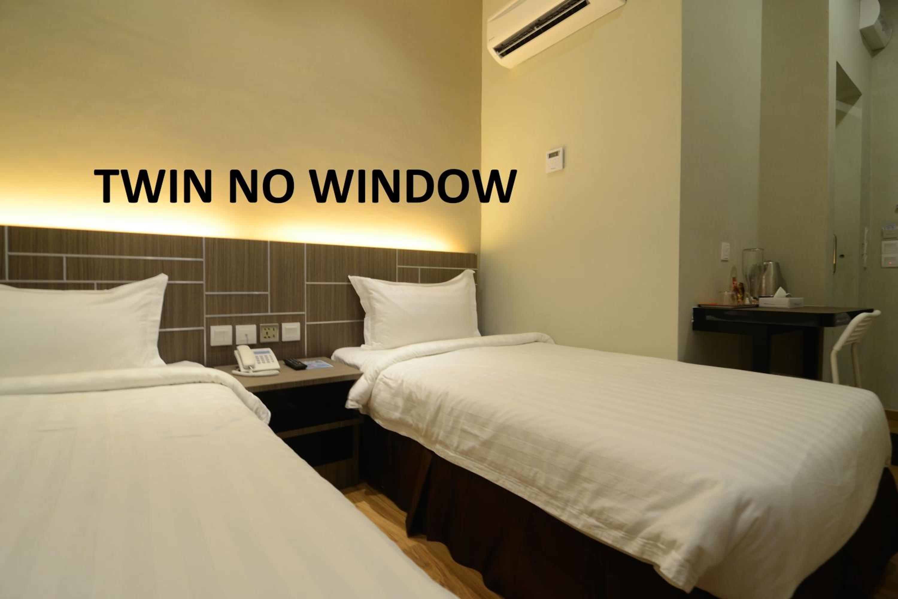 Twin Room without Window photo 2