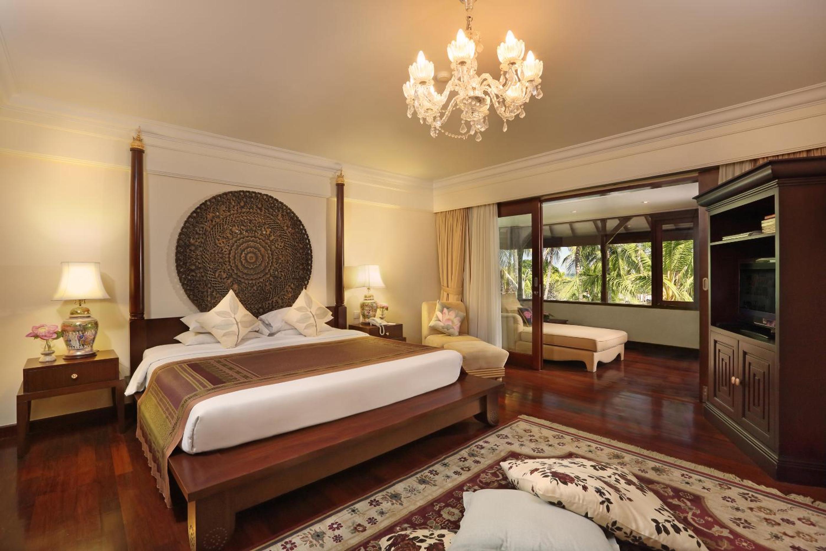 Special Offer - Luxury Two Bedroom Residence with Pool View & Free Return Airport Transfers and One-Time Afternoon Tea - Photo 3