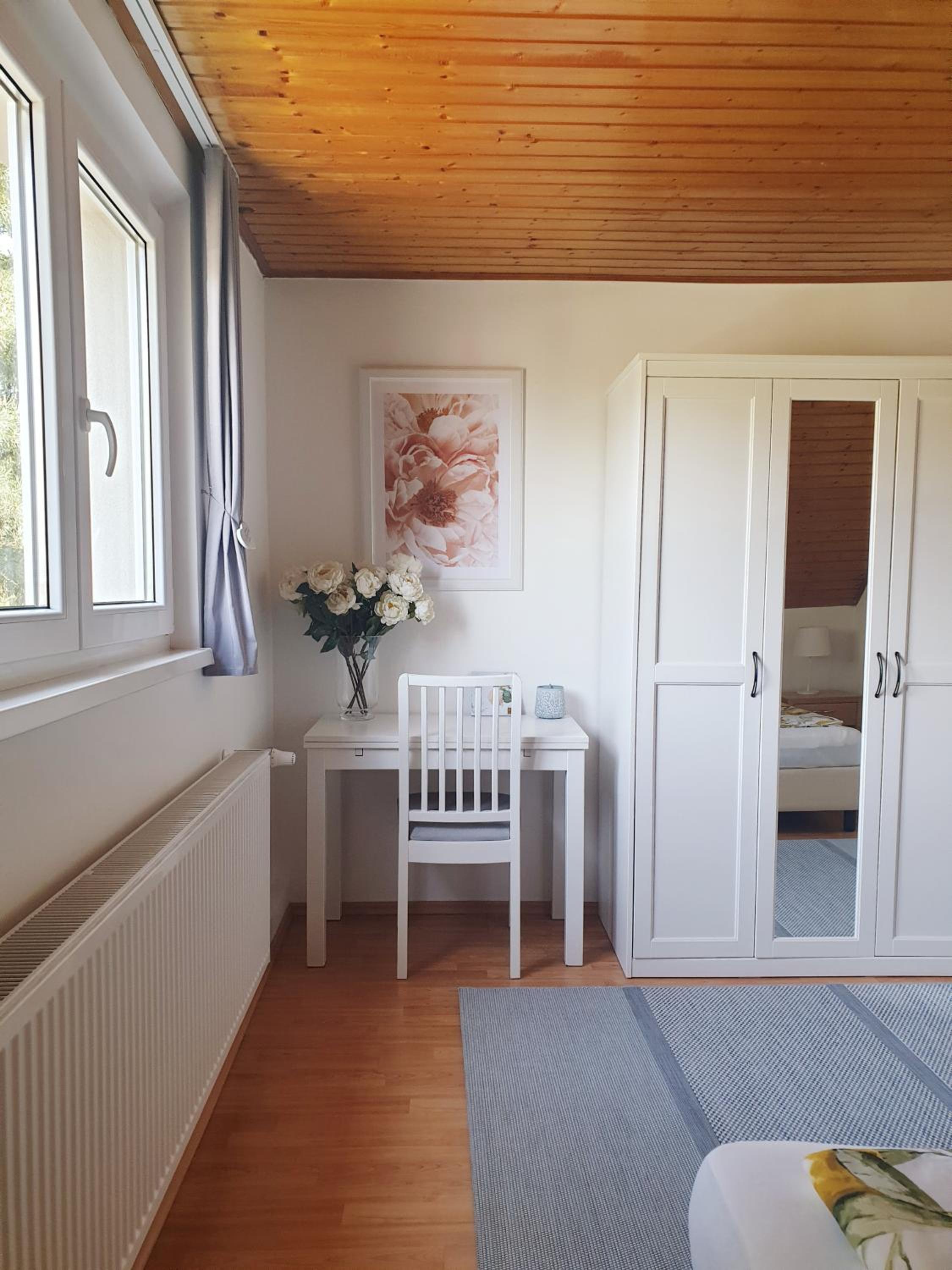 Three-Bedroom Apartment photo 2