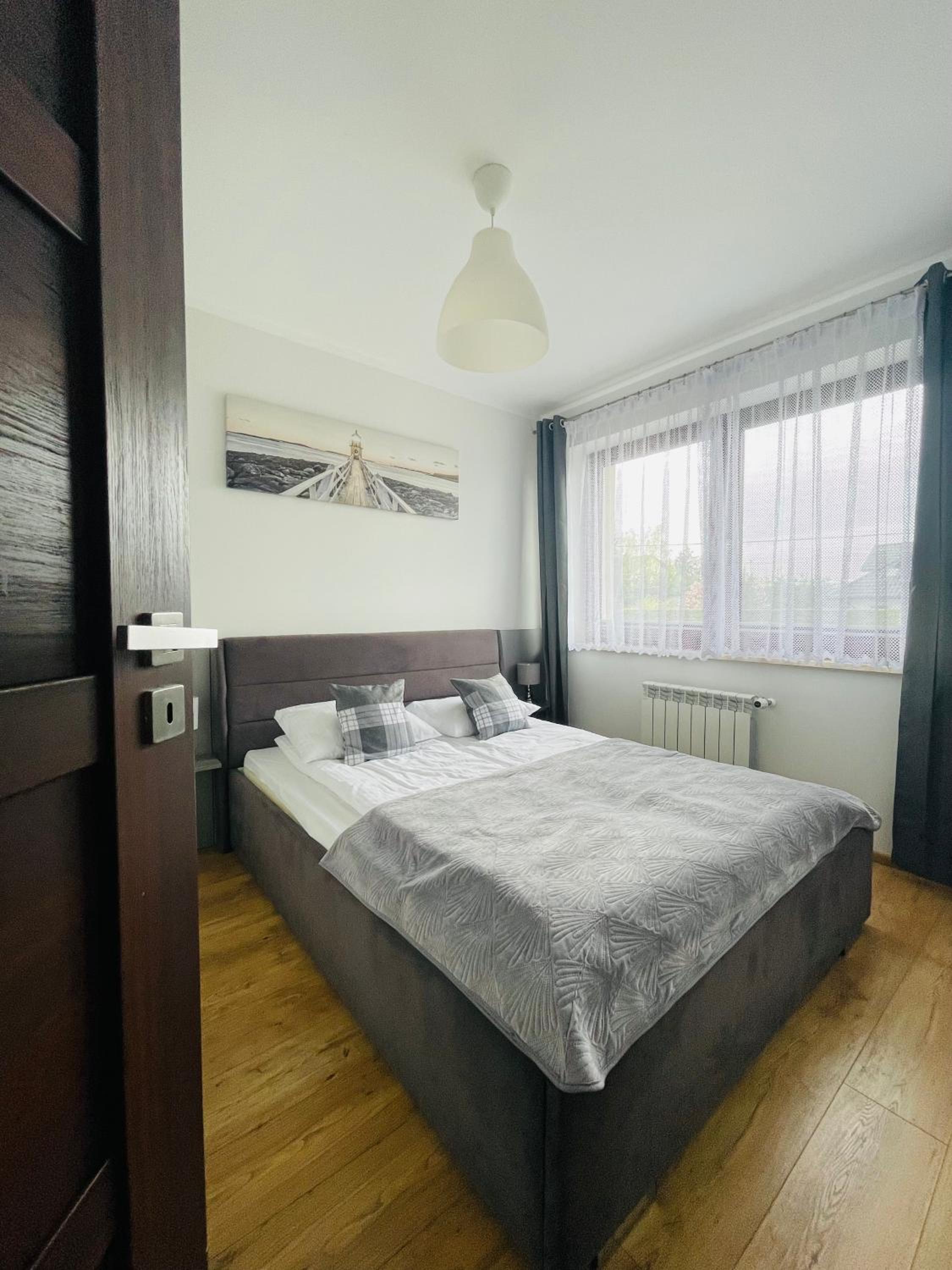 One-Bedroom Apartment photo 3