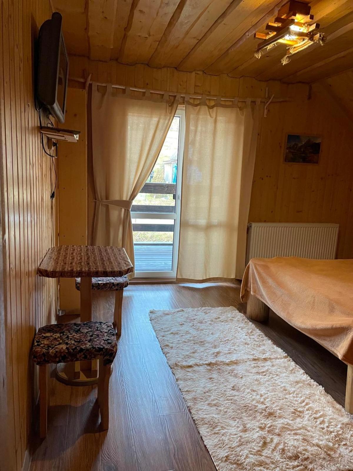 Double Room with Private Bathroom photo 1